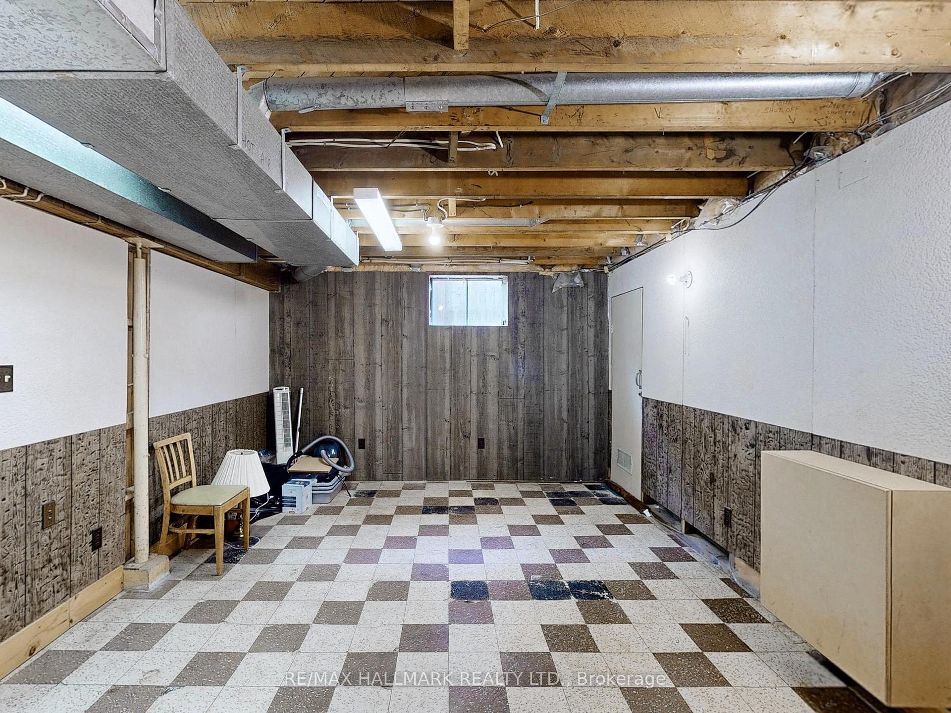 Photo 31 of 124 Mcelroy Road E, Hamilton, Balfour — HOMEH