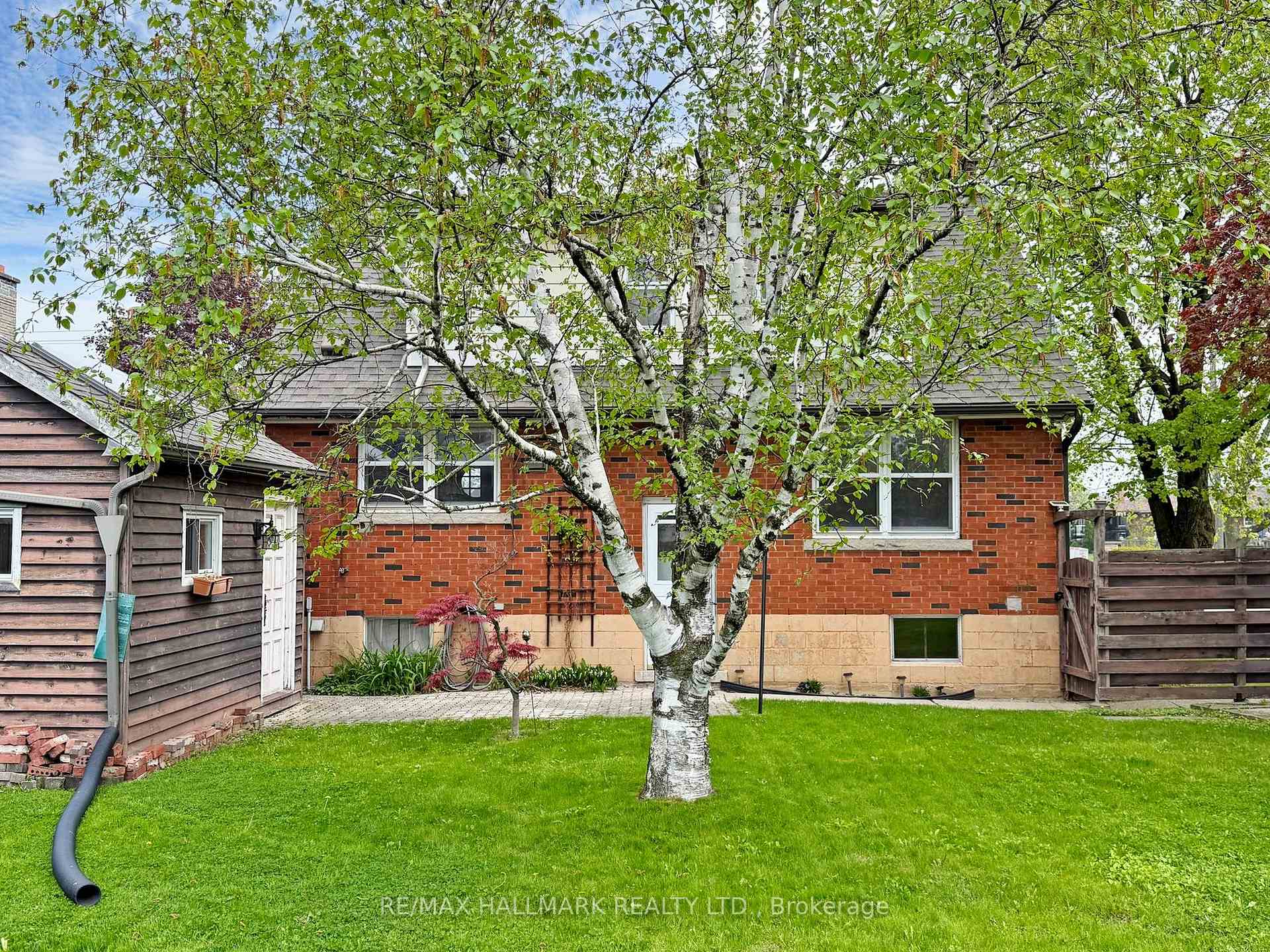 Photo 39 of 124 Mcelroy Road E, Hamilton, Balfour — HOMEH