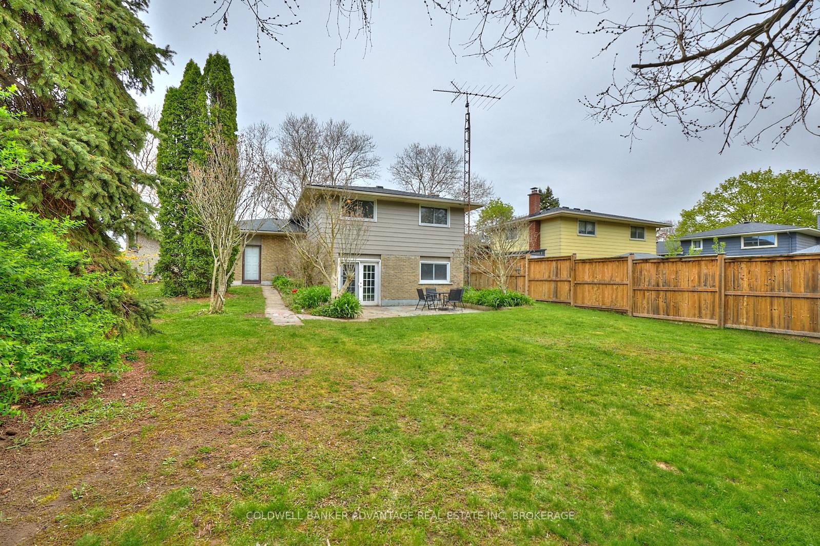 Photo 6 of 40 Kimbermount Drive, St. Catharines, Lakeshore — HOMEH
