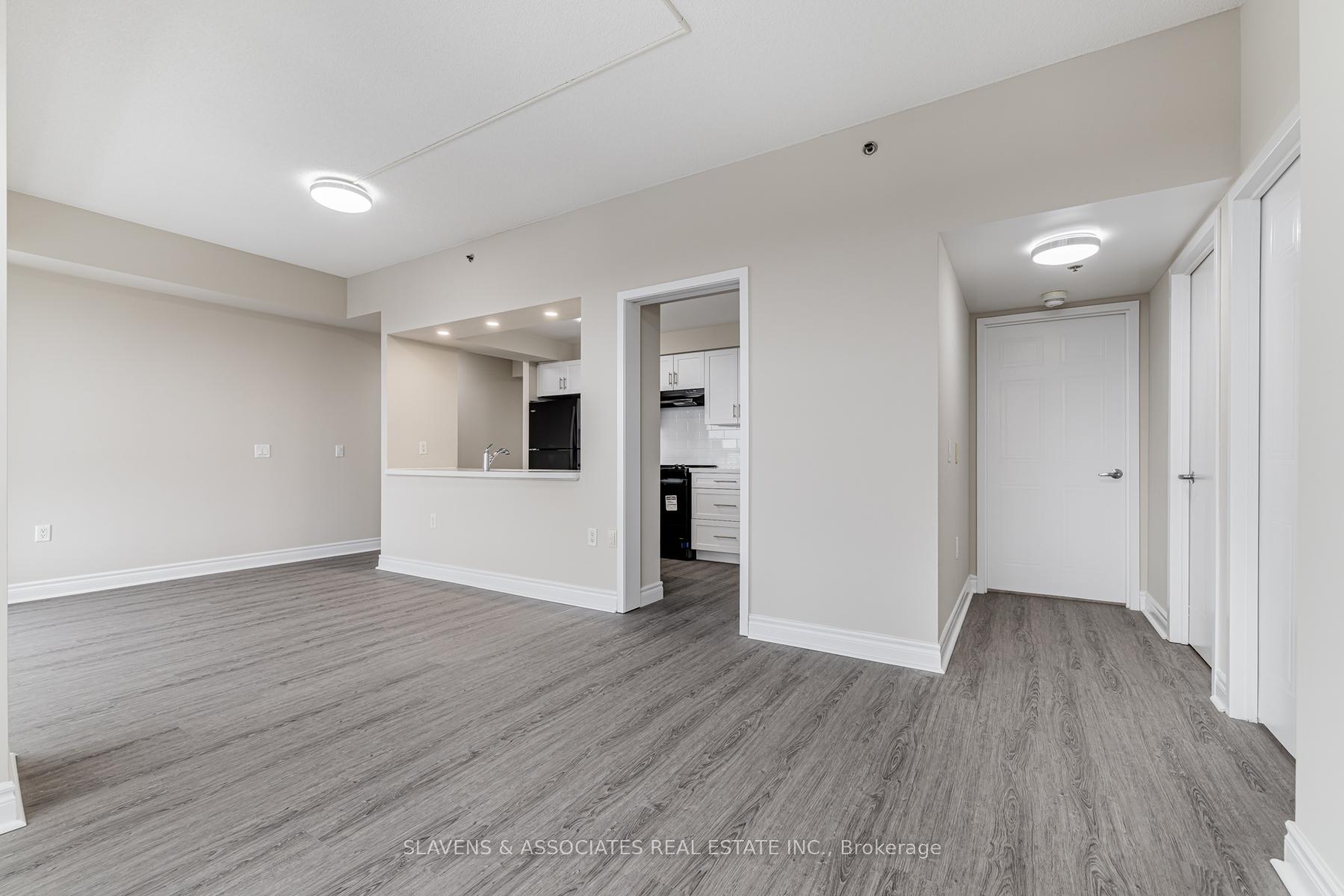 Photo 32 of Unit 610, 2 Neptune Drive, Toronto, Englemount-Lawrence — HOMEH