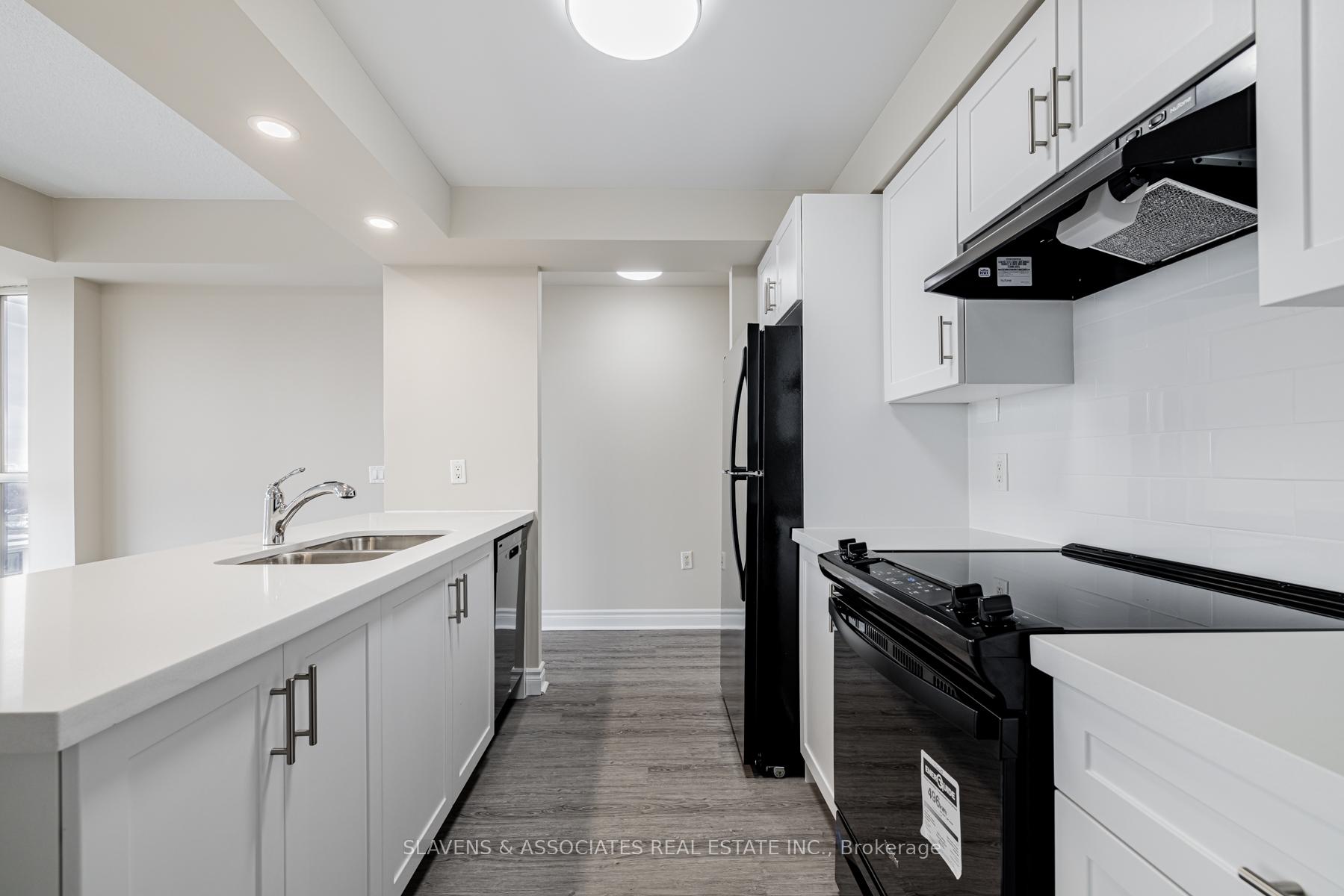 Photo 8 of Unit 610, 2 Neptune Drive, Toronto, Englemount-Lawrence — HOMEH