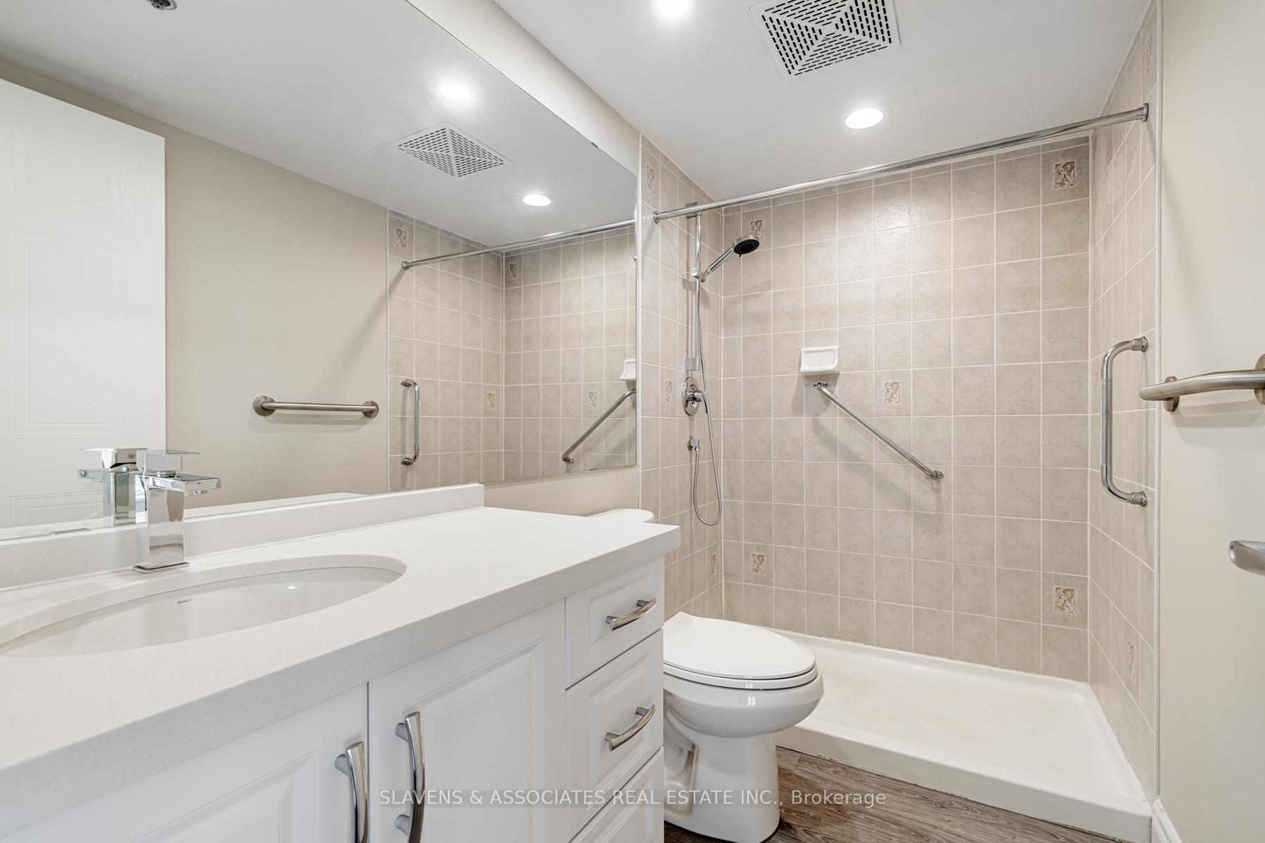 Photo 44 of Unit 610, 2 Neptune Drive, Toronto, Englemount-Lawrence — HOMEH