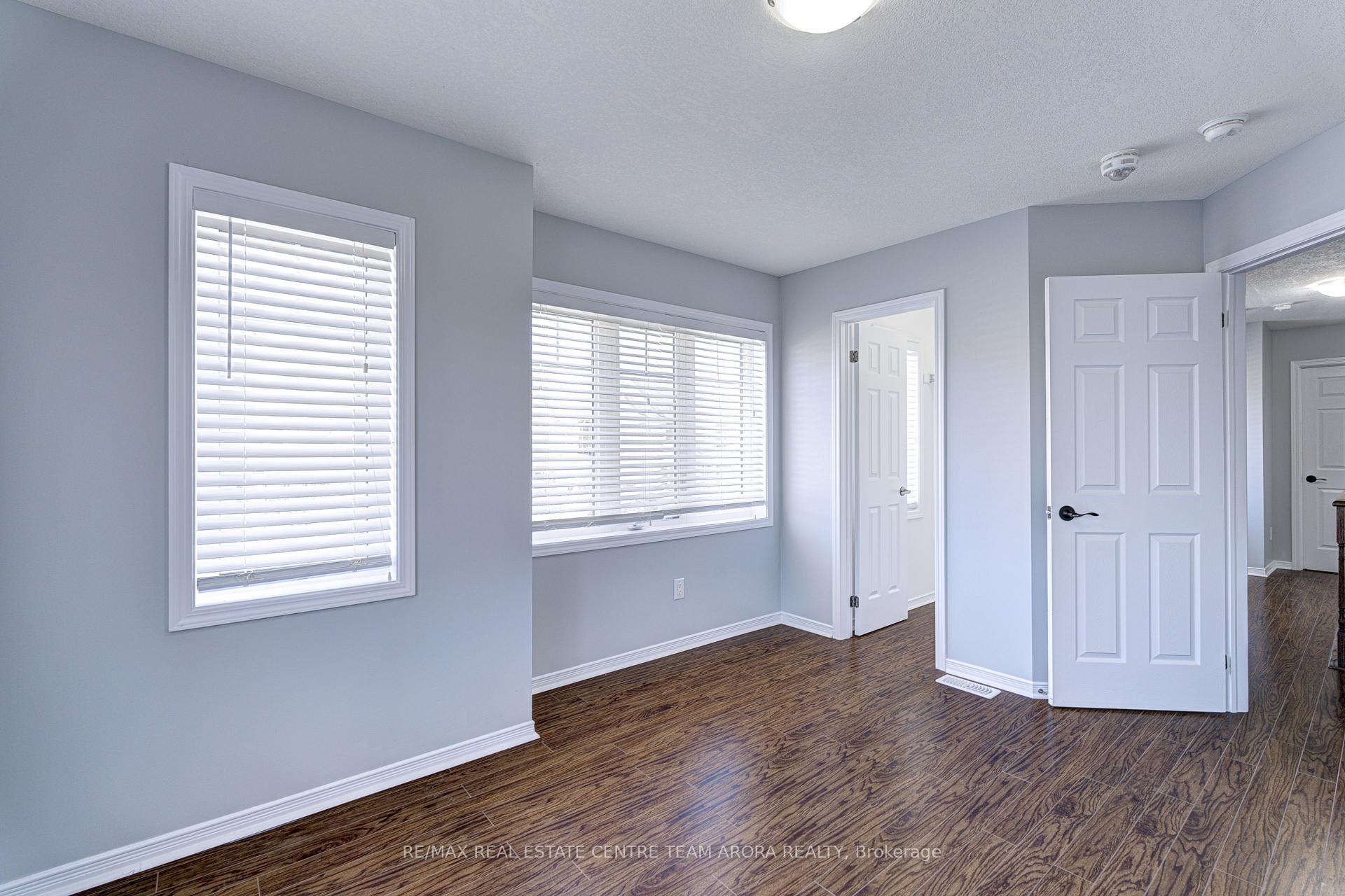 Photo 9 of 5 Golden Spring Drive, Brampton, Northwest Brampton — HOMEH