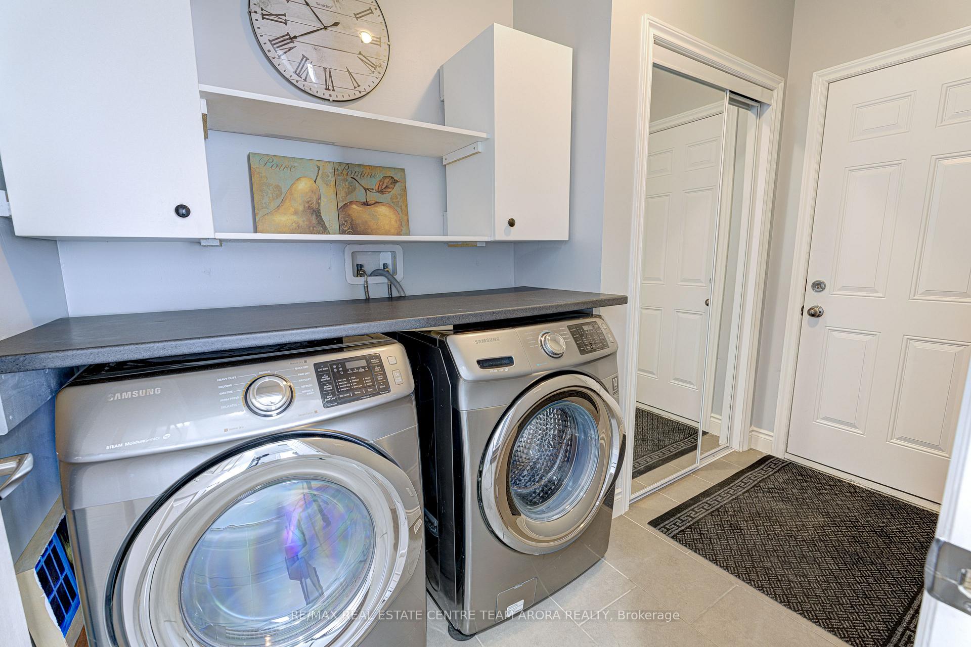 Photo 12 of 5 Golden Spring Drive, Brampton, Northwest Brampton — HOMEH