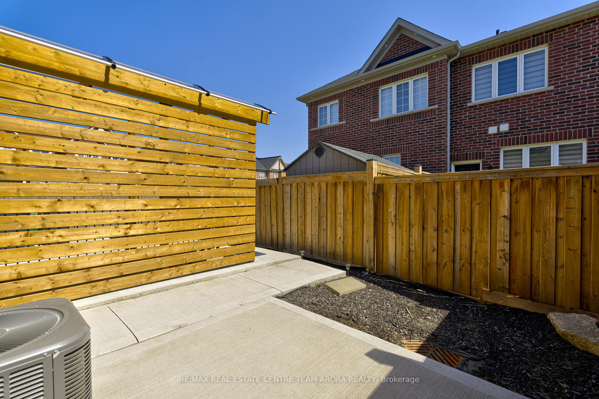 Photo 24 of 5 Golden Spring Drive, Brampton, Northwest Brampton — HOMEH