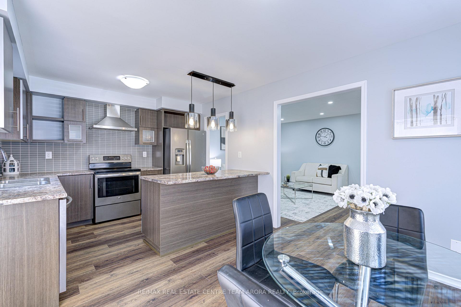 Photo 40 of 5 Golden Spring Drive, Brampton, Northwest Brampton — HOMEH