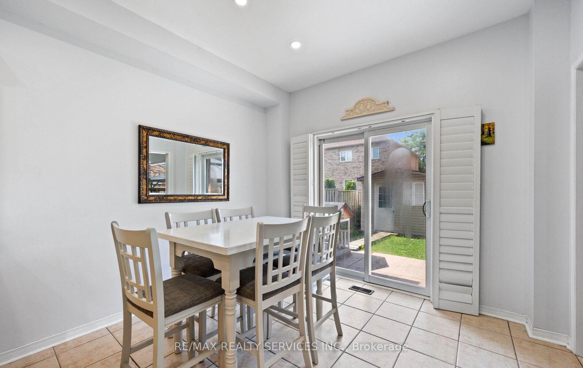 Photo 34 of 106 Beavervalley Drive, Brampton, Fletcher's Meadow — HOMEH