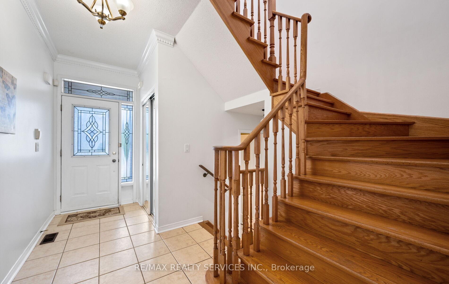 Photo 36 of 106 Beavervalley Drive, Brampton, Fletcher's Meadow — HOMEH