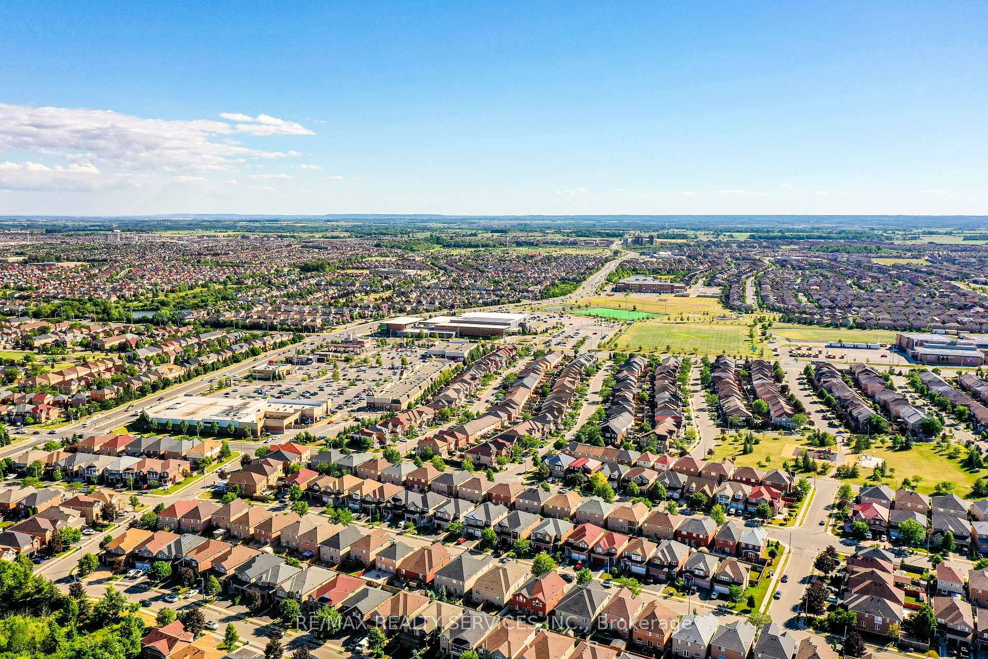 Photo 56 of 106 Beavervalley Drive, Brampton, Fletcher's Meadow — HOMEH