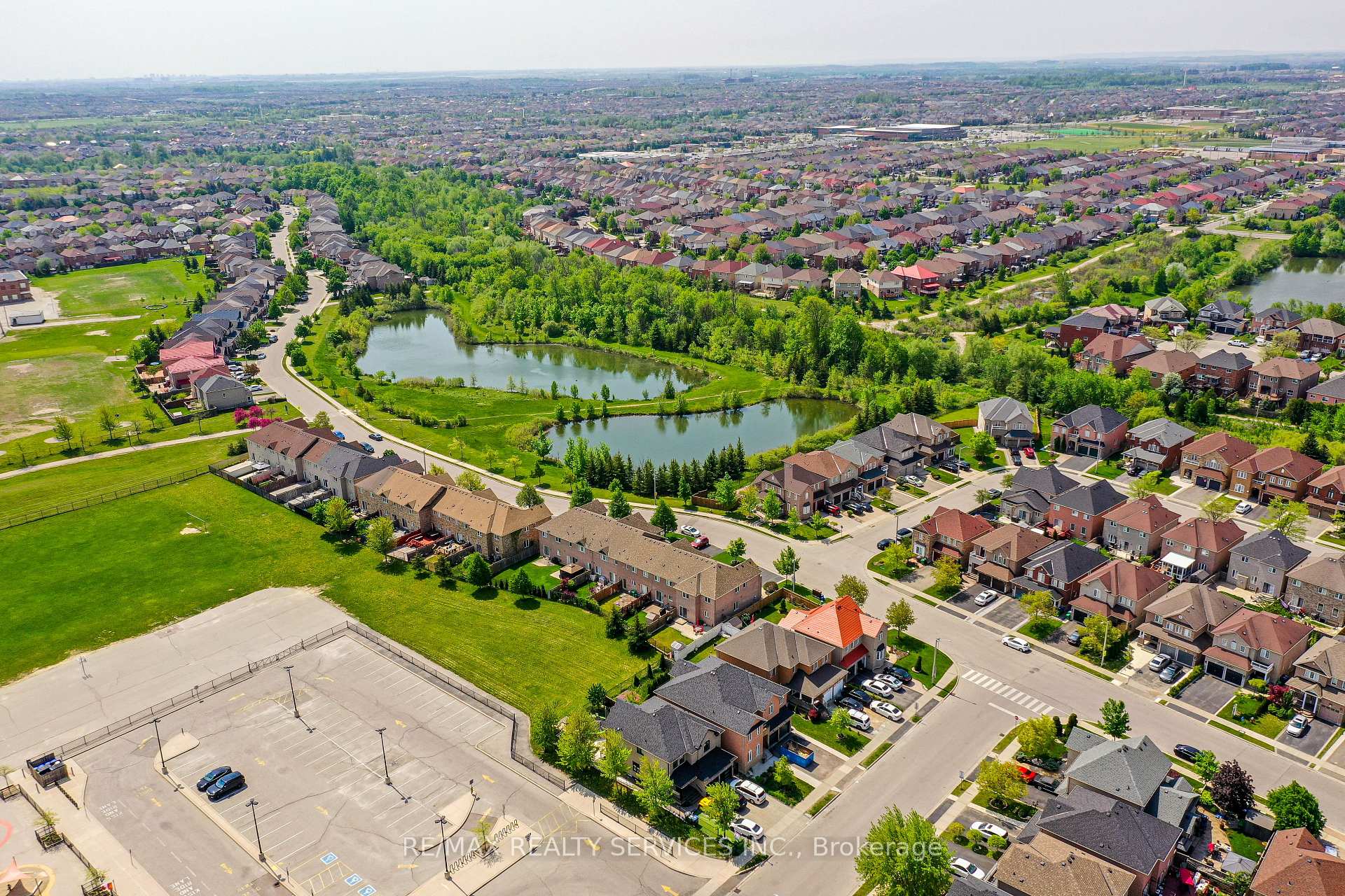 Photo 57 of 106 Beavervalley Drive, Brampton, Fletcher's Meadow — HOMEH