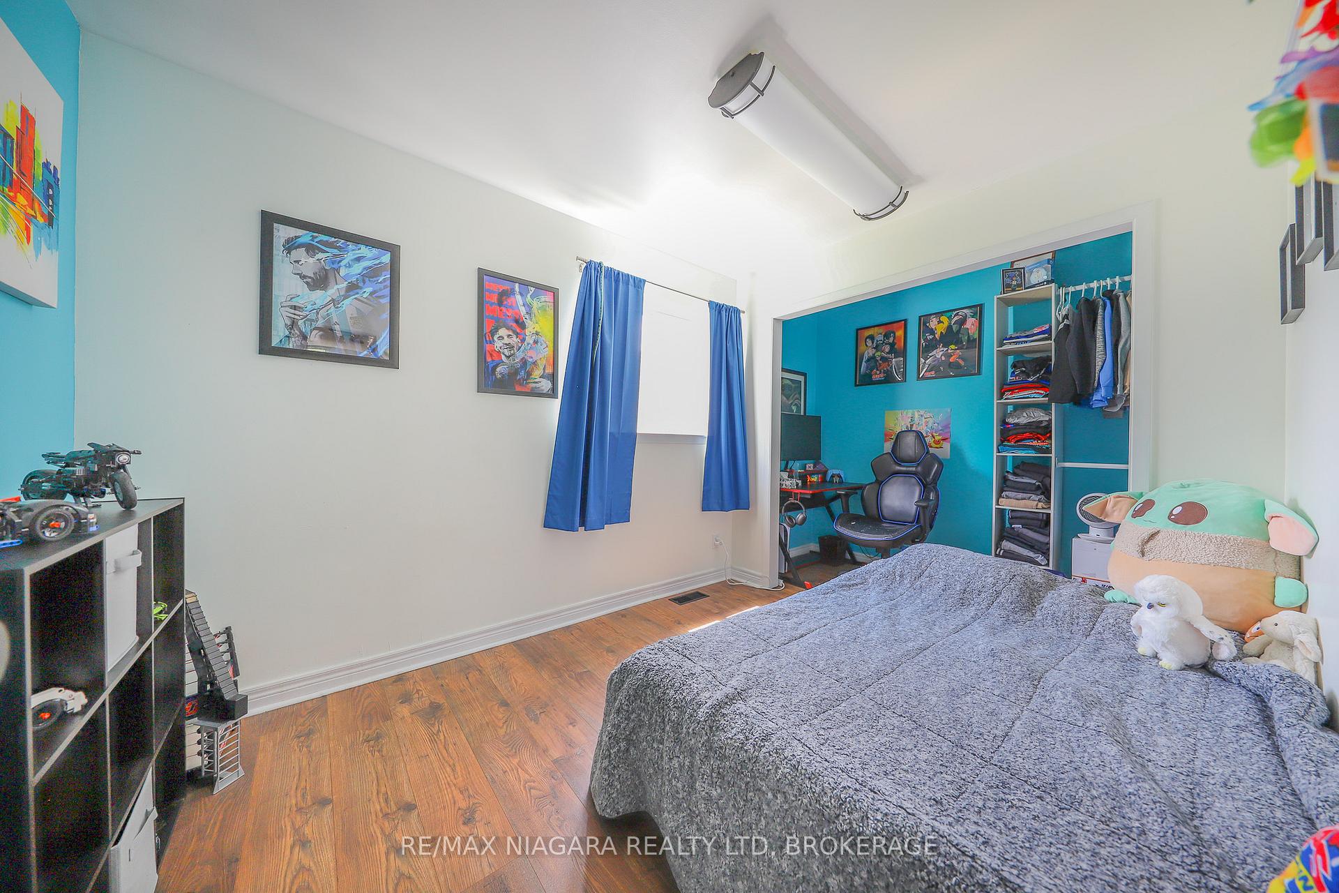 Photo 30 of 18 Roxborough Court, St. Catharines, Carlton/Bunting — HOMEH