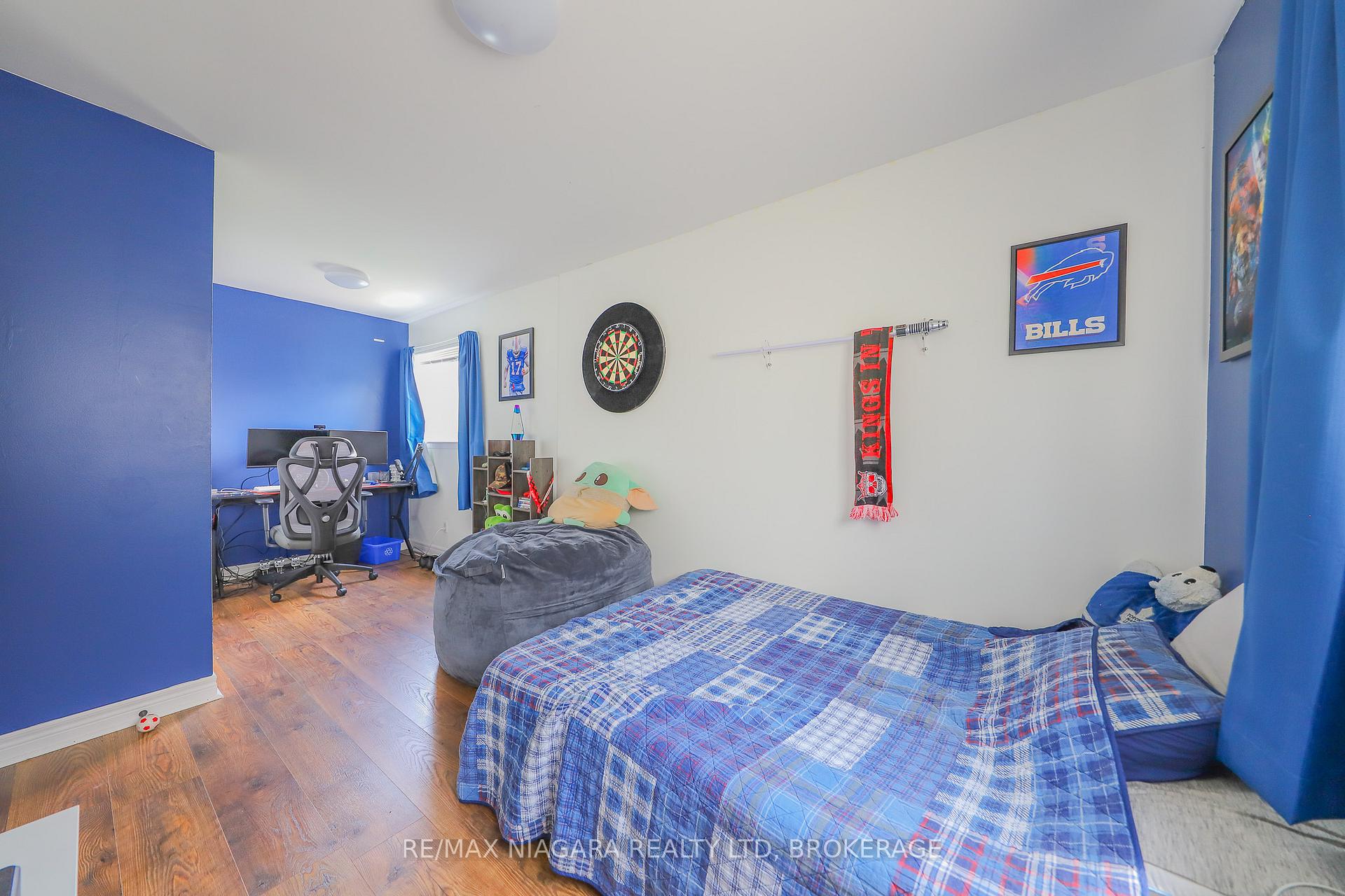 Photo 33 of 18 Roxborough Court, St. Catharines, Carlton/Bunting — HOMEH