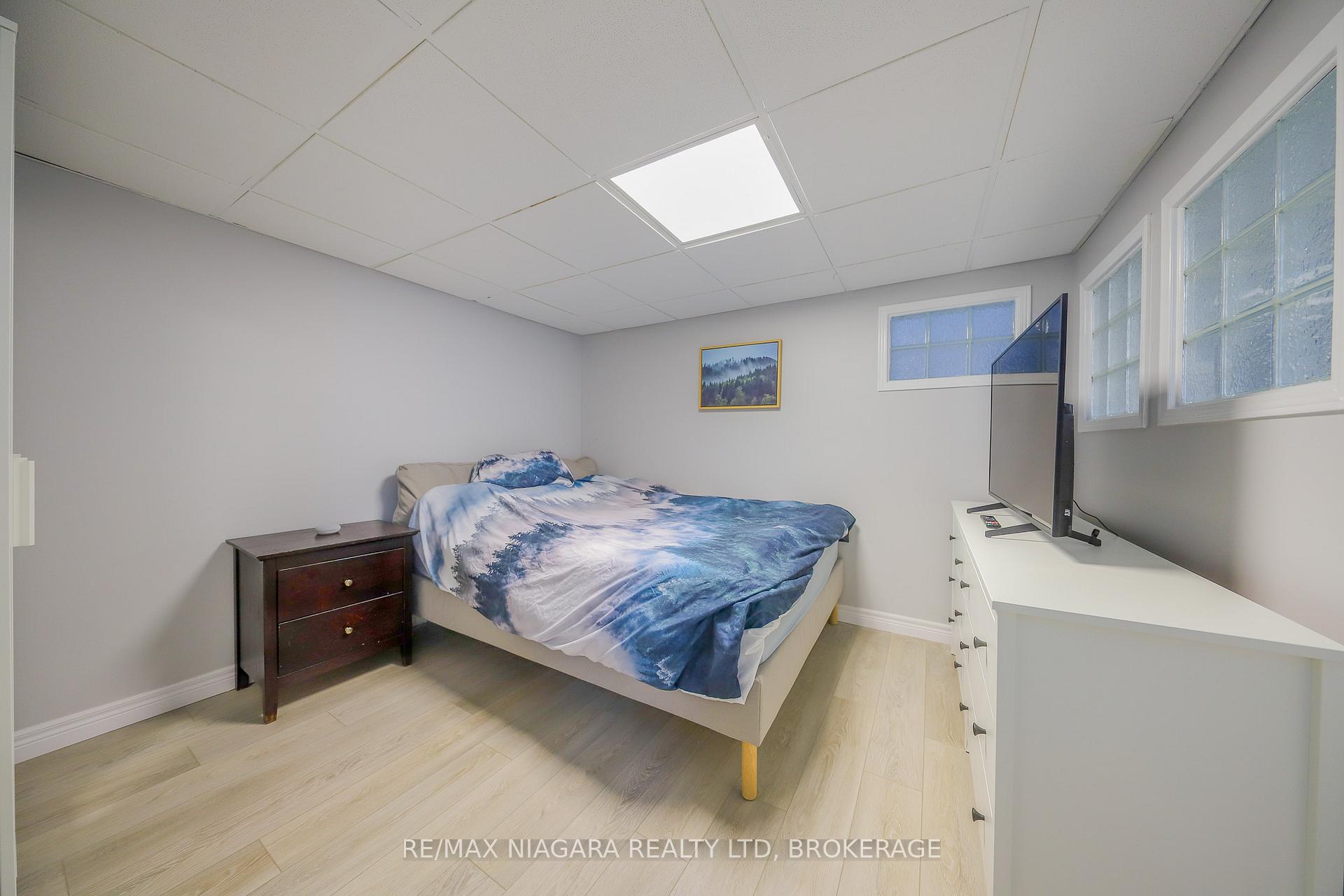 Photo 67 of 18 Roxborough Court, St. Catharines, Carlton/Bunting — HOMEH