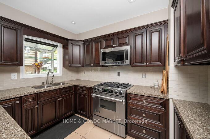 Photo 39 of 74 Rosebud Avenue, Brampton, Downtown Brampton — HOMEH