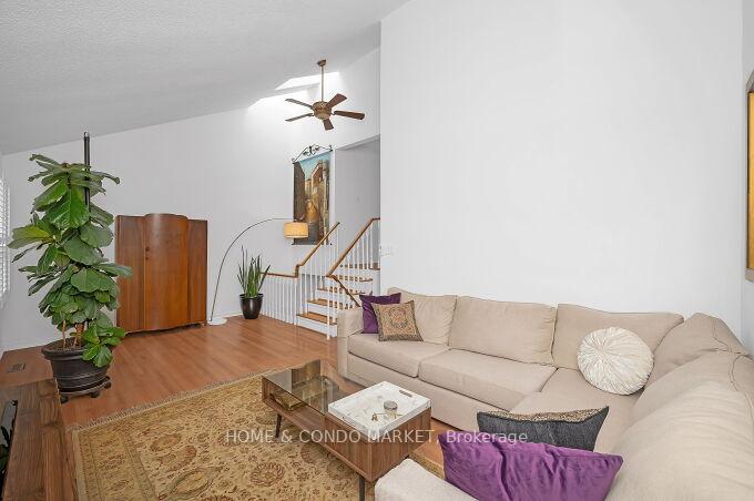 Photo 12 of 74 Rosebud Avenue, Brampton, Downtown Brampton — HOMEH