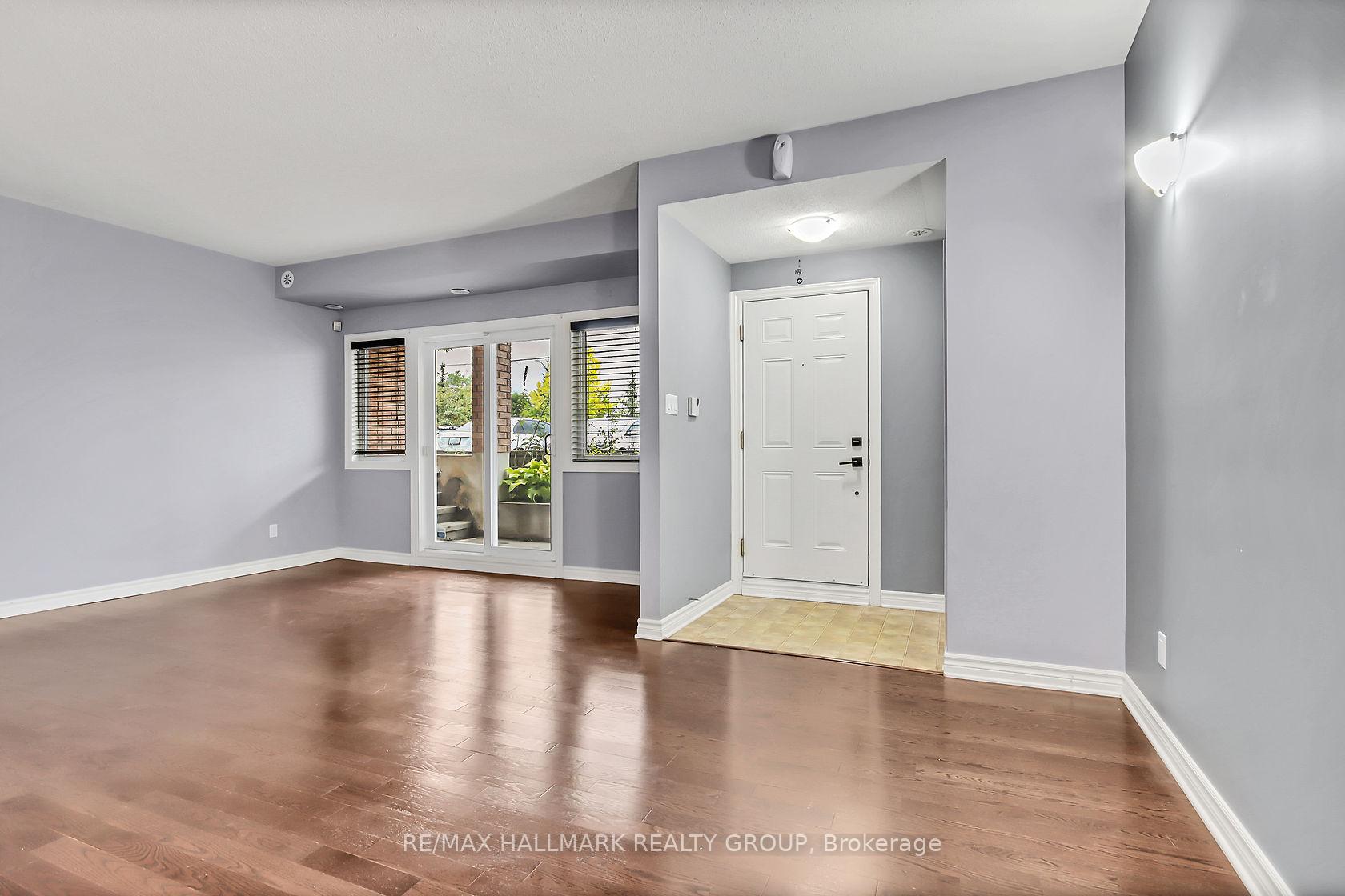Photo 4 of Unit B, 260 Espresso Private, Ottawa, Blossom Park/Kemp Park/Findlay Creek — HOMEH