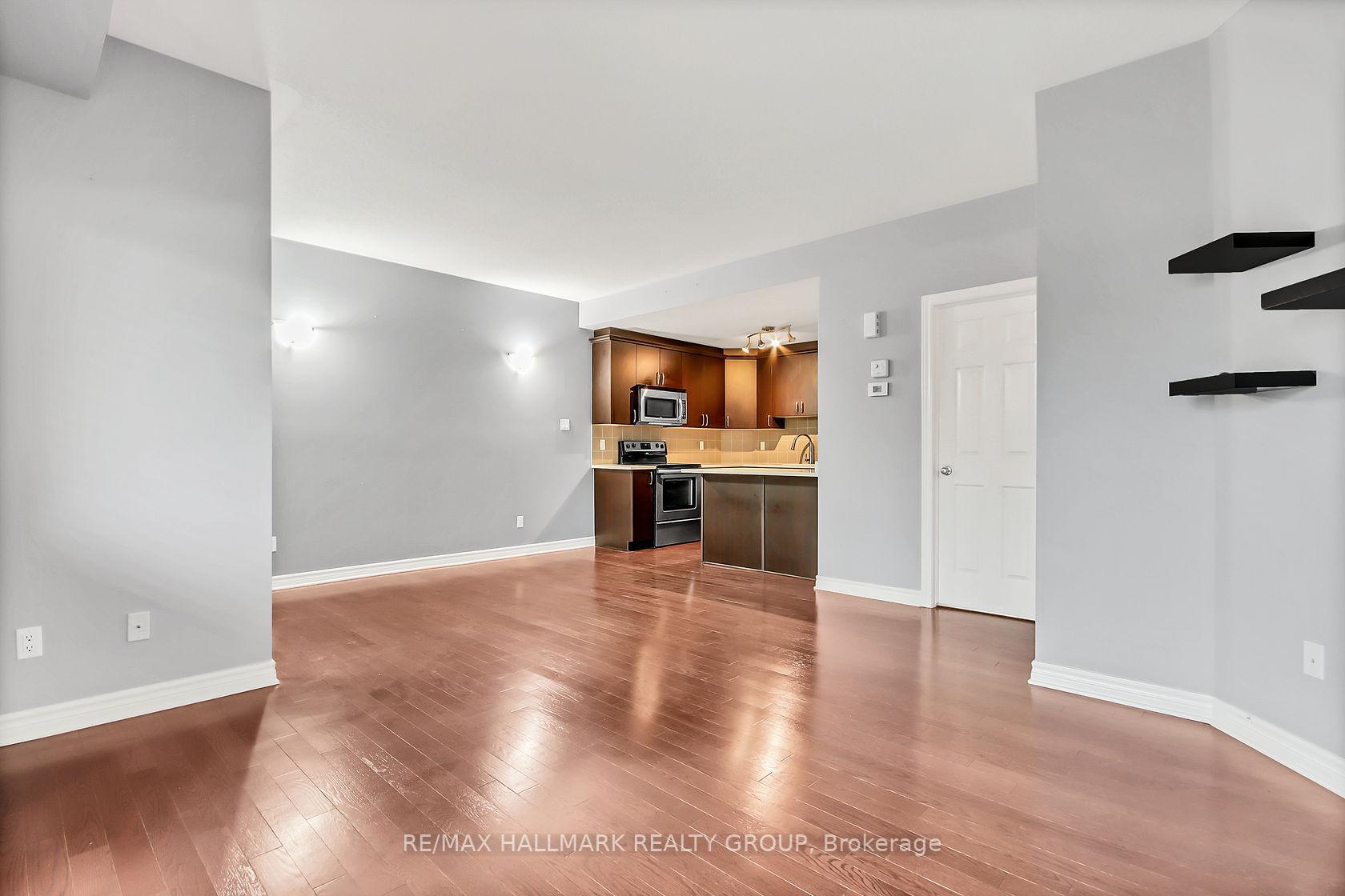 Photo 8 of Unit B, 260 Espresso Private, Ottawa, Blossom Park/Kemp Park/Findlay Creek — HOMEH