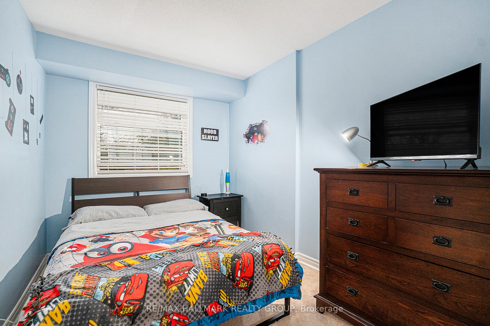 Photo 21 of 124 Bentbrook Crescent, Ottawa, Barrhaven - Heritage Park — HOMEH