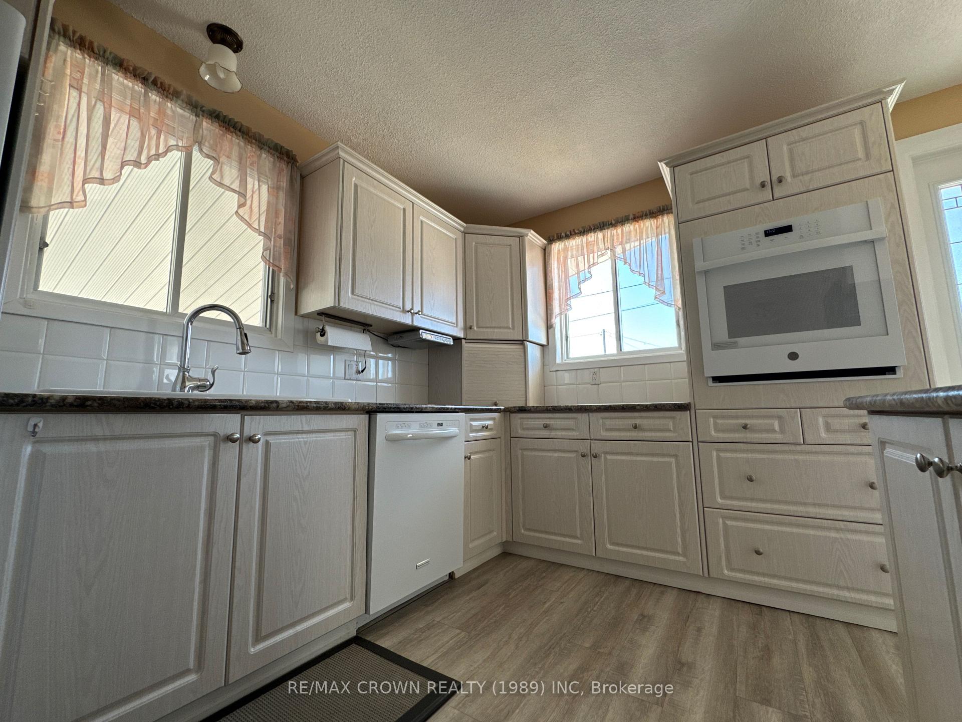 Photo 7 of 904 Cessna Street, Hearst — HOMEH