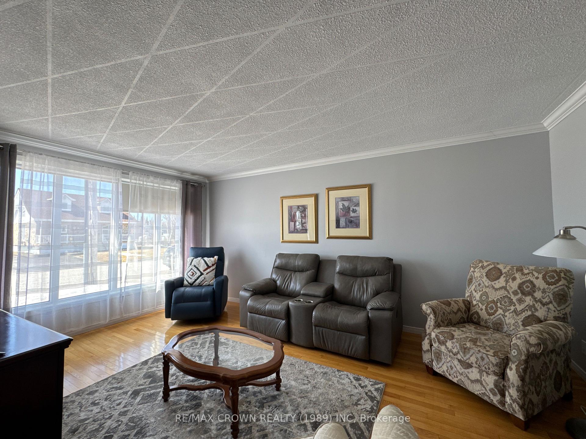 Photo 15 of 904 Cessna Street, Hearst — HOMEH