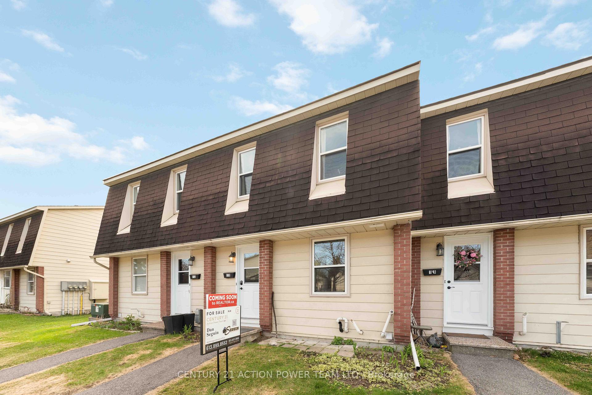 Photo 3 of Unit 6, 110 Glen Park Drive, Ottawa, Blackburn Hamlet (South) — HOMEH