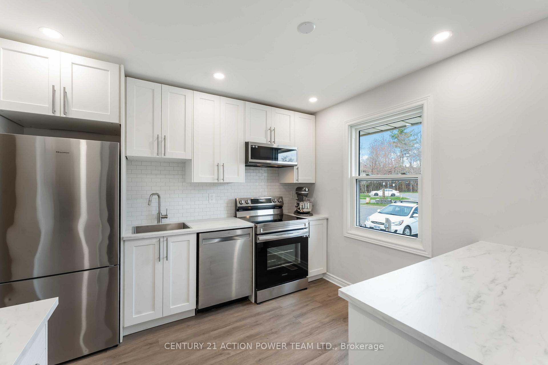 Photo 11 of Unit 6, 110 Glen Park Drive, Ottawa, Blackburn Hamlet (South) — HOMEH