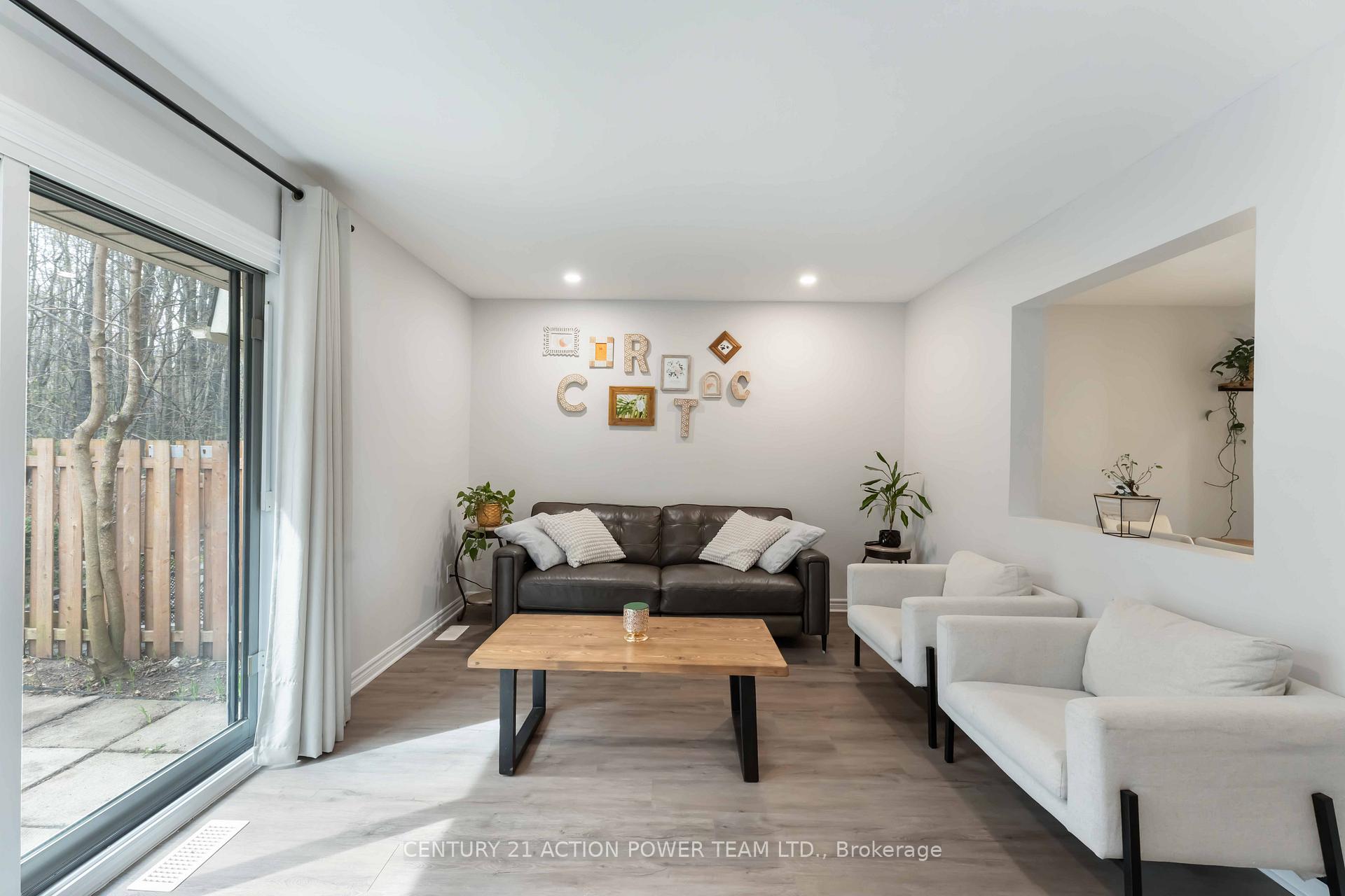 Photo 17 of Unit 6, 110 Glen Park Drive, Ottawa, Blackburn Hamlet (South) — HOMEH