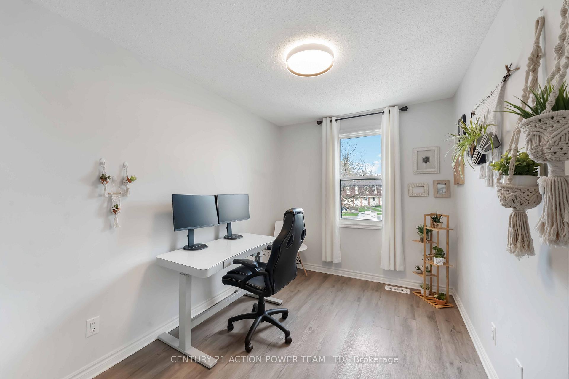 Photo 22 of Unit 6, 110 Glen Park Drive, Ottawa, Blackburn Hamlet (South) — HOMEH