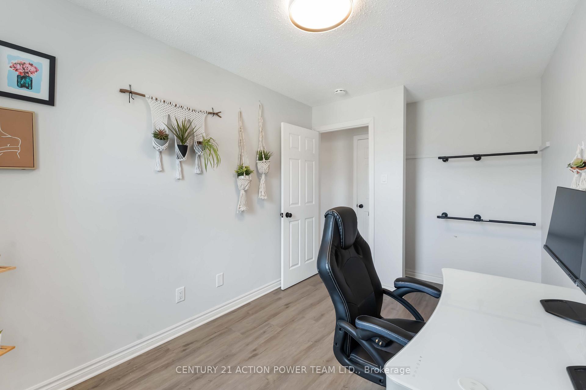 Photo 25 of Unit 6, 110 Glen Park Drive, Ottawa, Blackburn Hamlet (South) — HOMEH