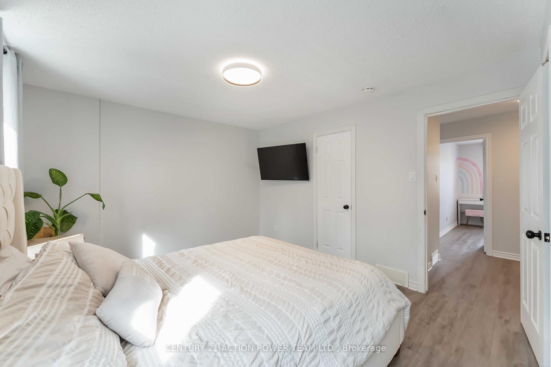 Photo 29 of Unit 6, 110 Glen Park Drive, Ottawa, Blackburn Hamlet (South) — HOMEH