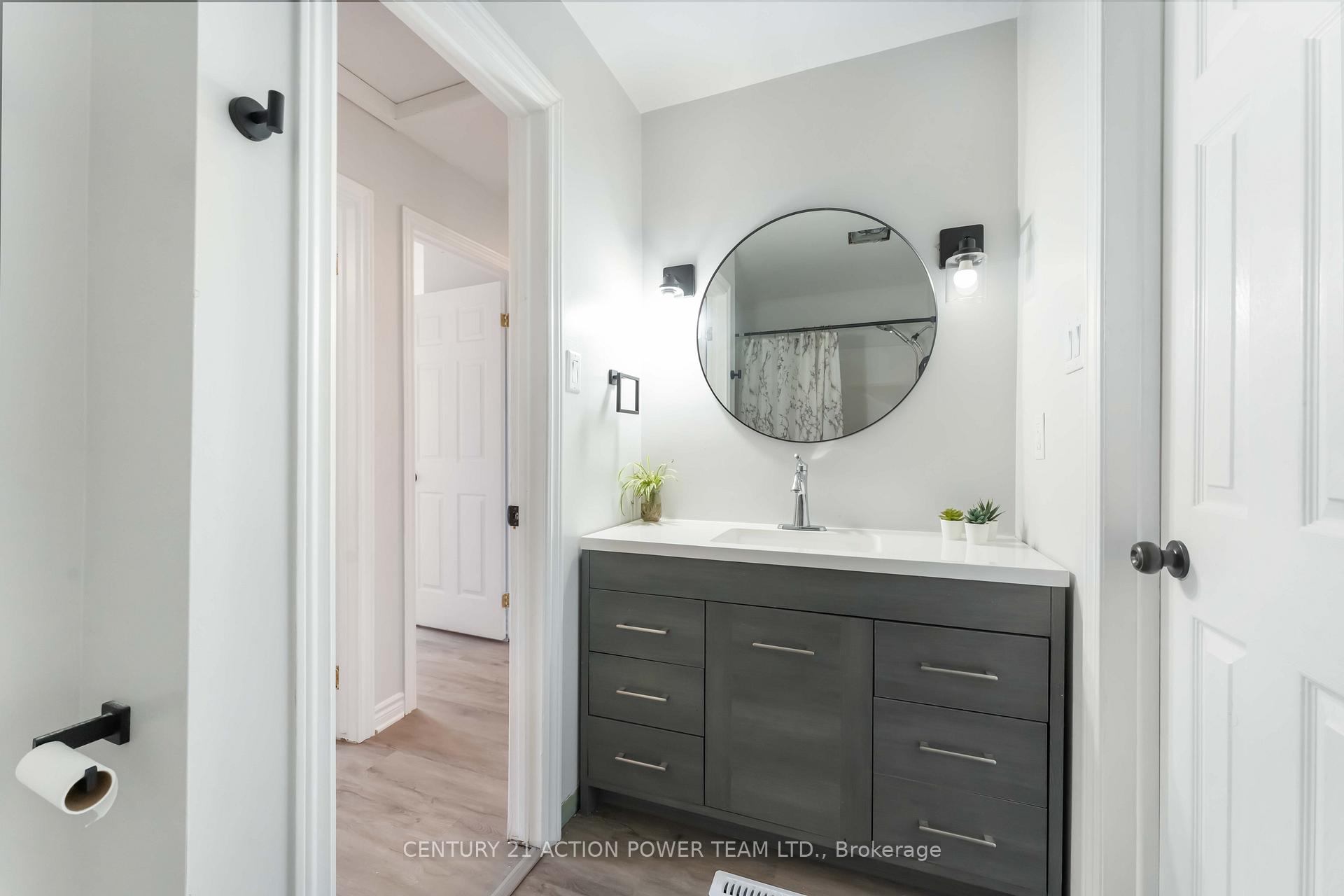Photo 36 of Unit 6, 110 Glen Park Drive, Ottawa, Blackburn Hamlet (South) — HOMEH