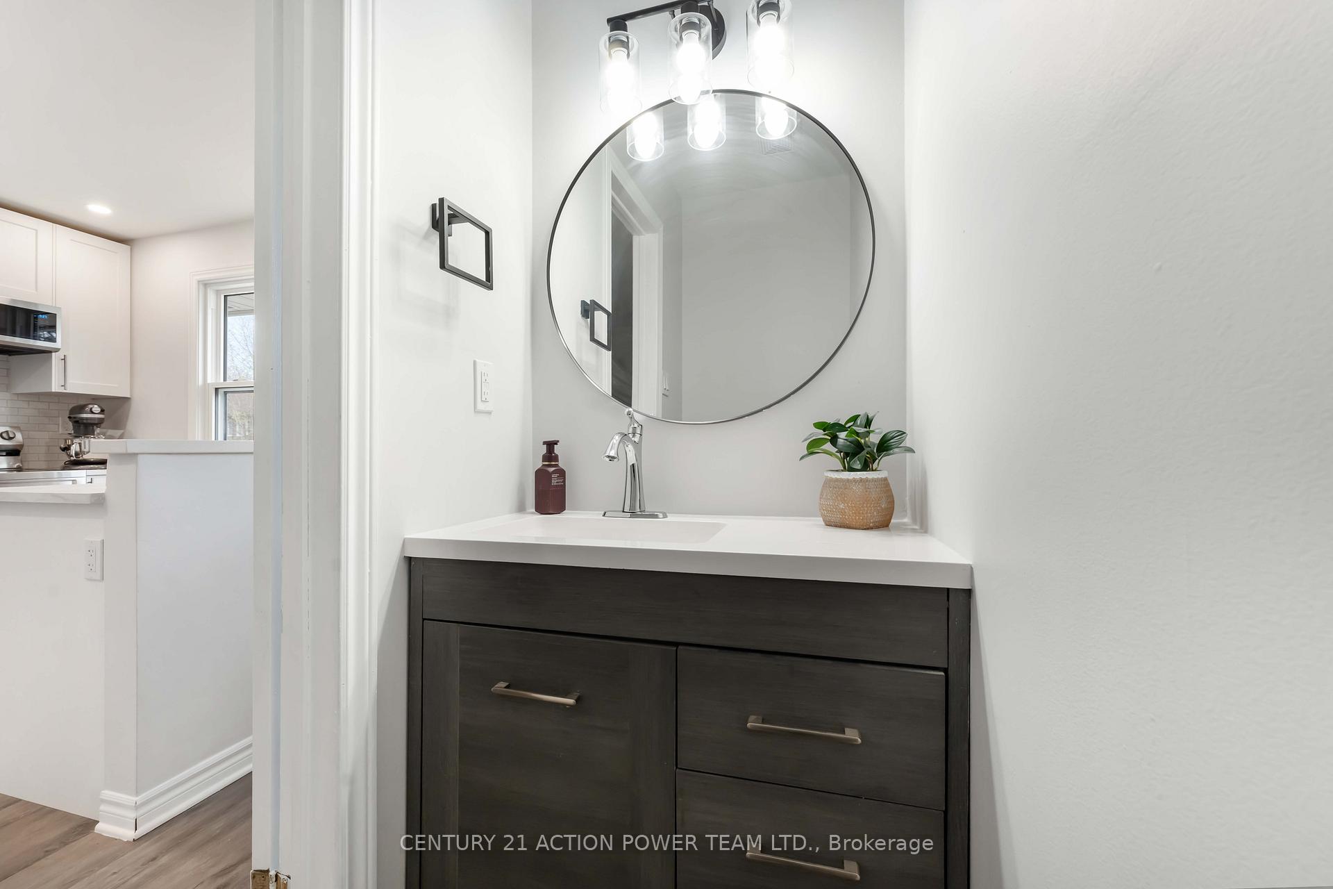 Photo 38 of Unit 6, 110 Glen Park Drive, Ottawa, Blackburn Hamlet (South) — HOMEH