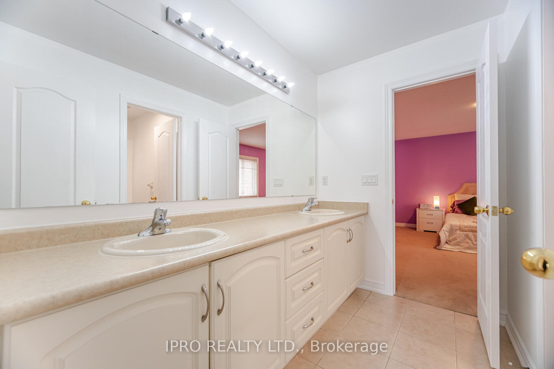 Photo 47 of 175 Bellchase Trail, Brampton, Bram East — HOMEH
