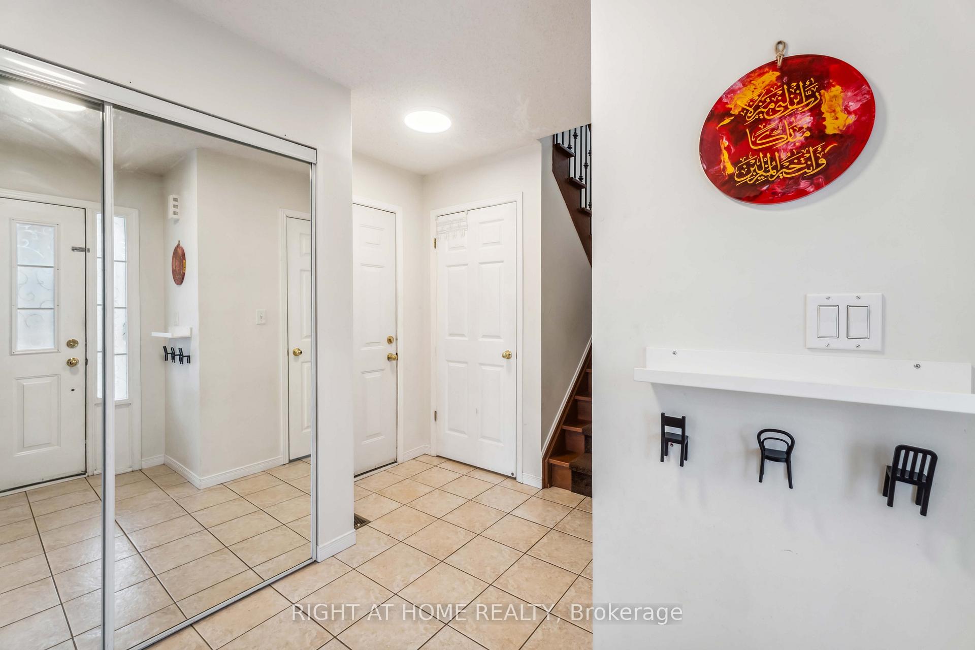 Photo 8 of 487 Green Road, Hamilton, Lakeshore — HOMEH