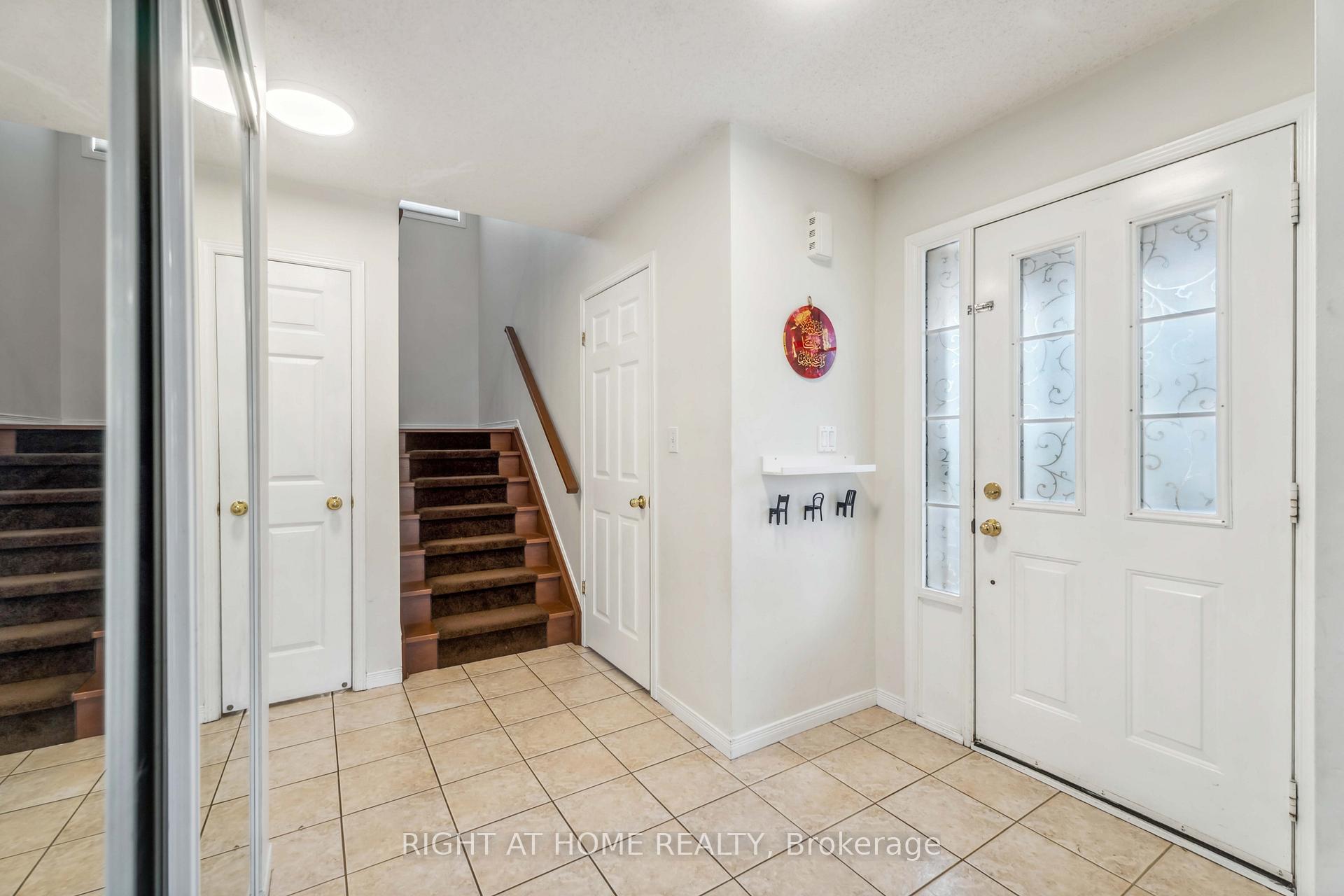 Photo 9 of 487 Green Road, Hamilton, Lakeshore — HOMEH