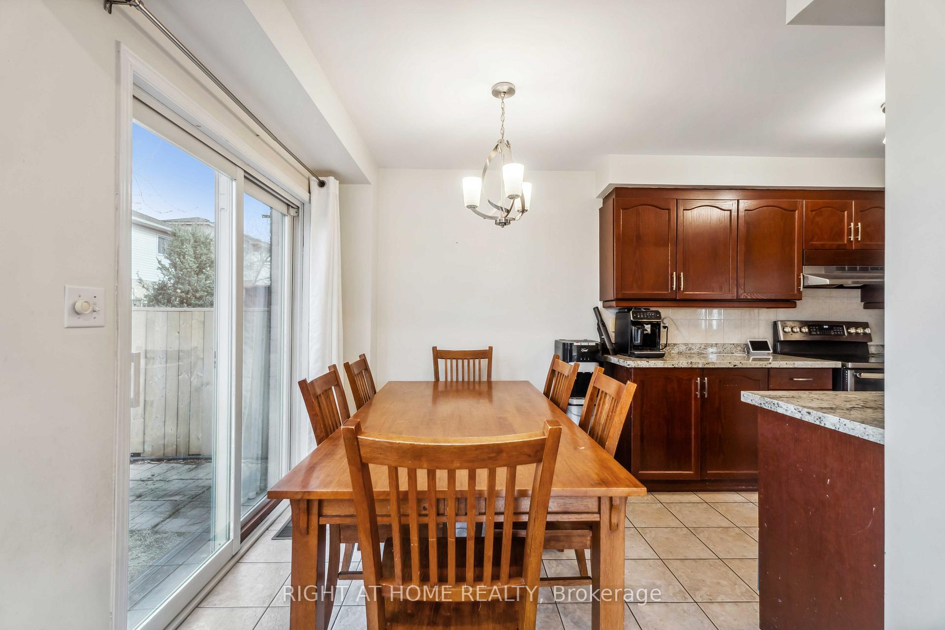 Photo 20 of 487 Green Road, Hamilton, Lakeshore — HOMEH