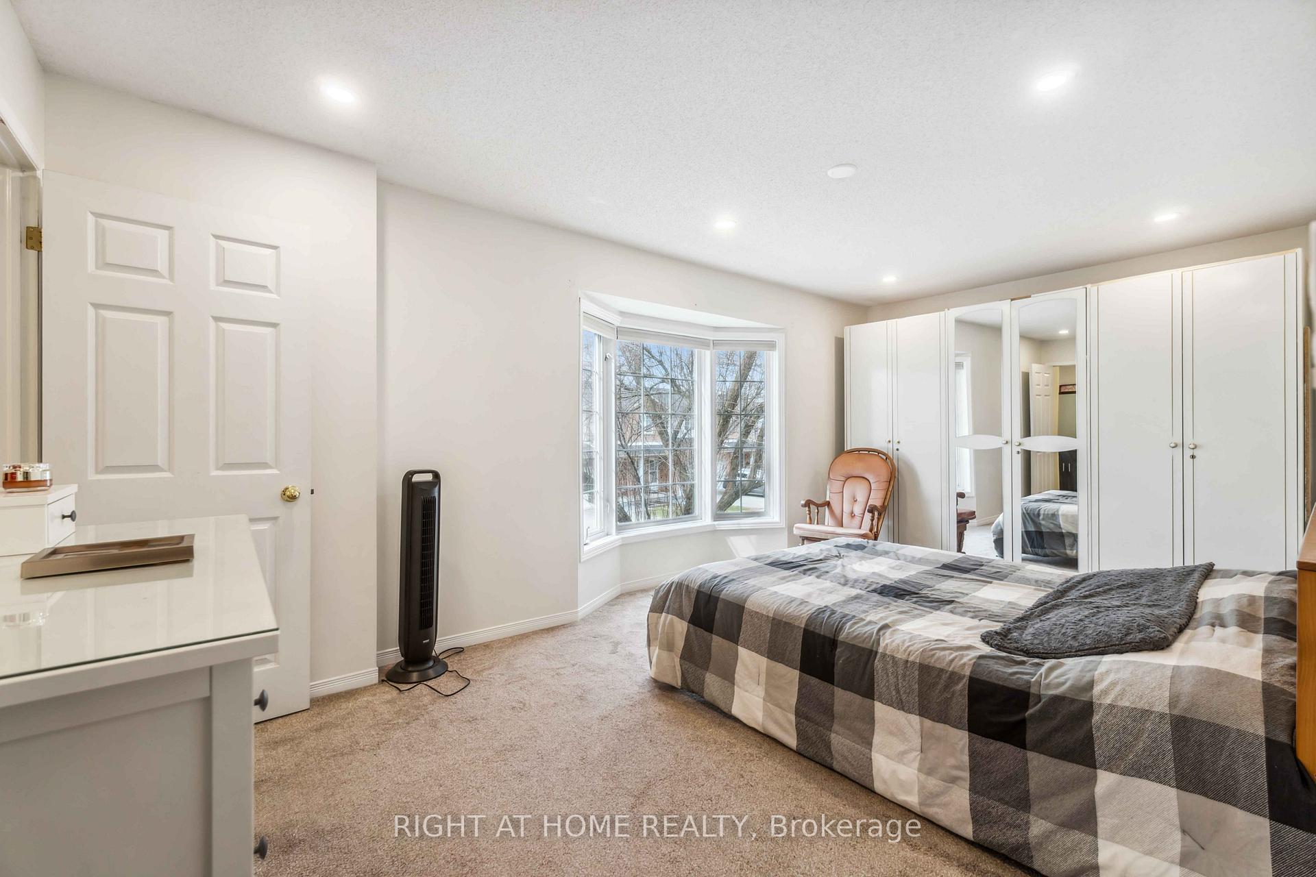 Photo 24 of 487 Green Road, Hamilton, Lakeshore — HOMEH