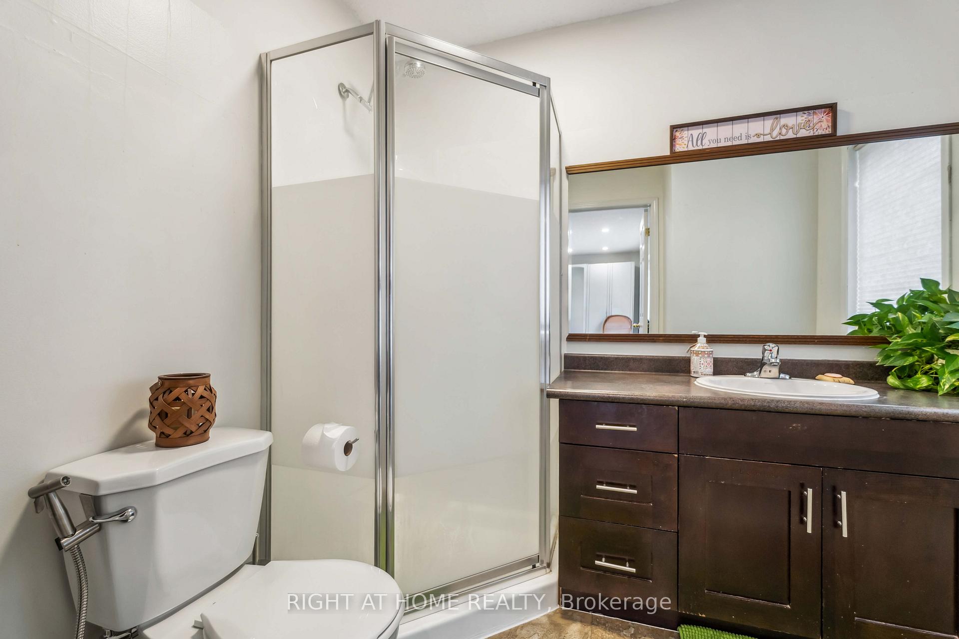 Photo 25 of 487 Green Road, Hamilton, Lakeshore — HOMEH