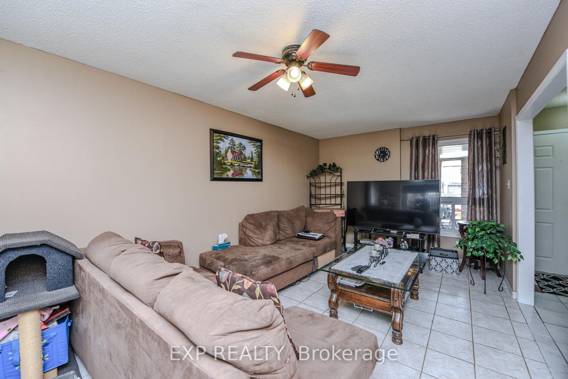Photo 6 of 23 Sandmere Avenue, Brampton, Heart Lake West — HOMEH