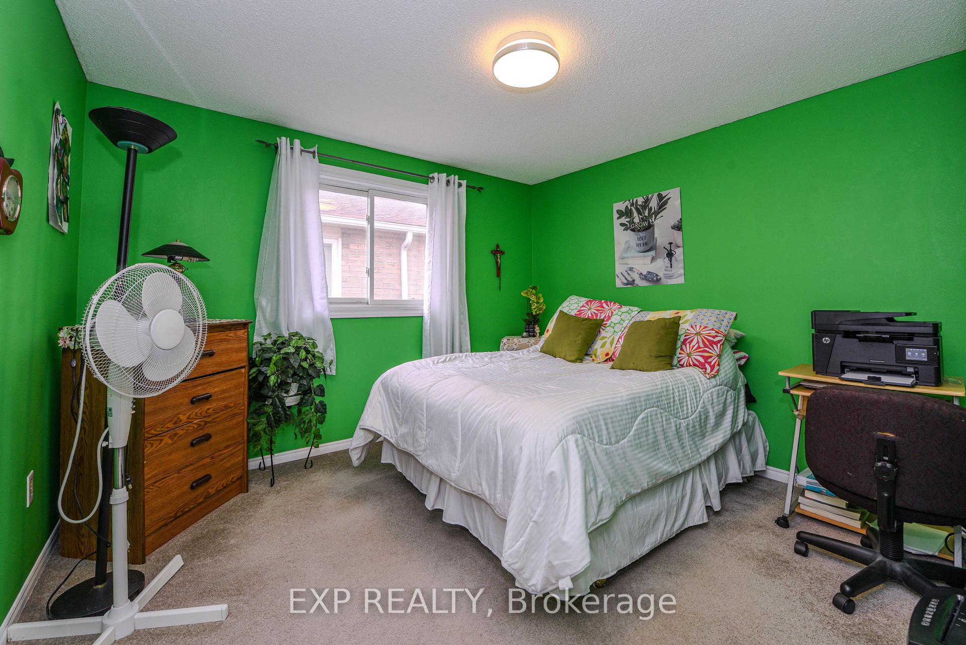 Photo 21 of 23 Sandmere Avenue, Brampton, Heart Lake West — HOMEH