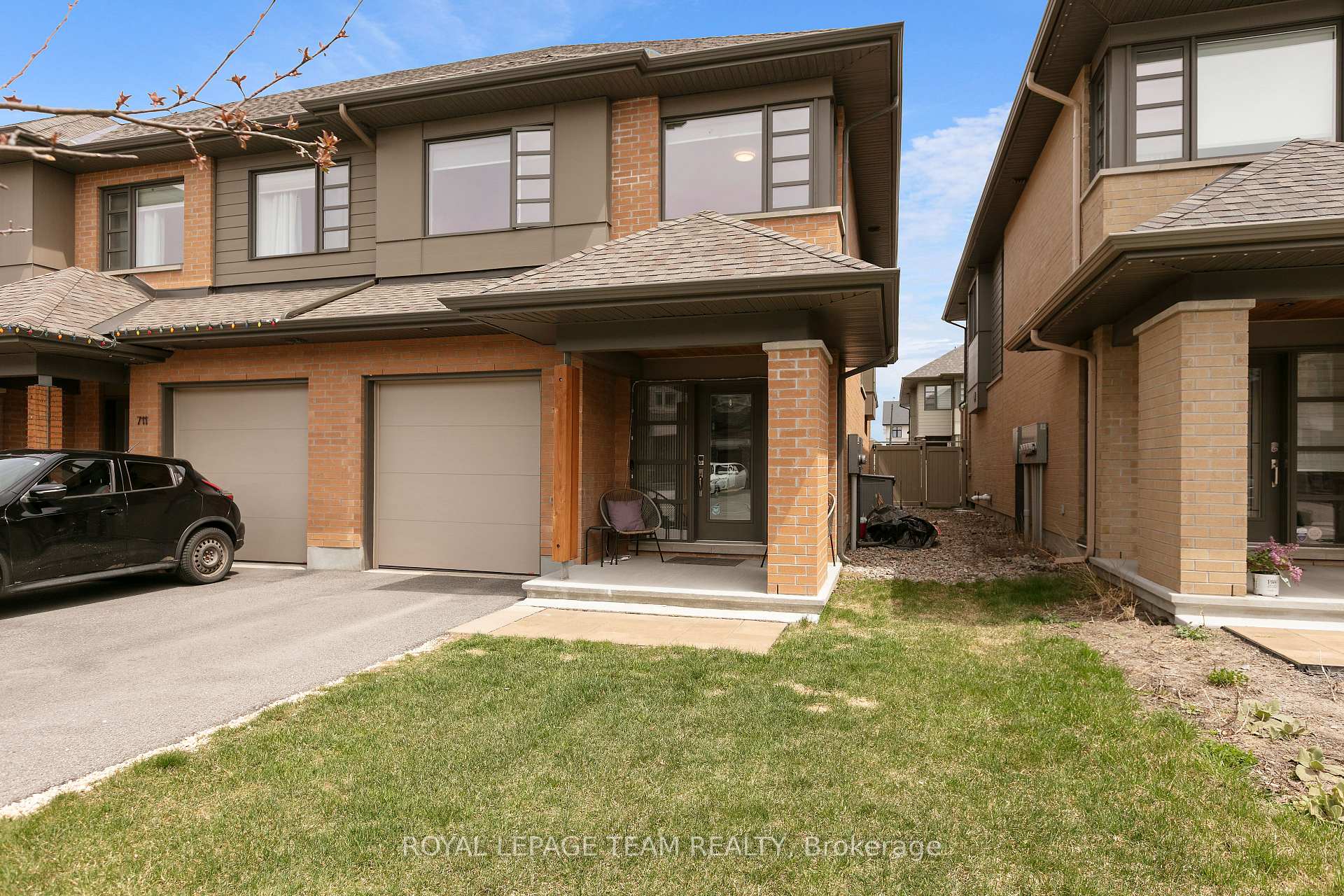 Photo 2 of 713 Guardian Grove, Ottawa, Riverside South/Gloucester Glen — HOMEH