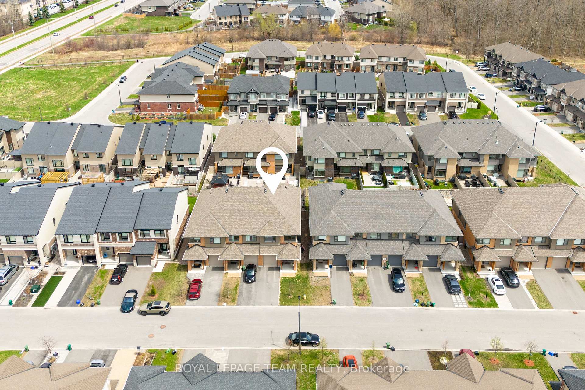 Photo 4 of 713 Guardian Grove, Ottawa, Riverside South/Gloucester Glen — HOMEH