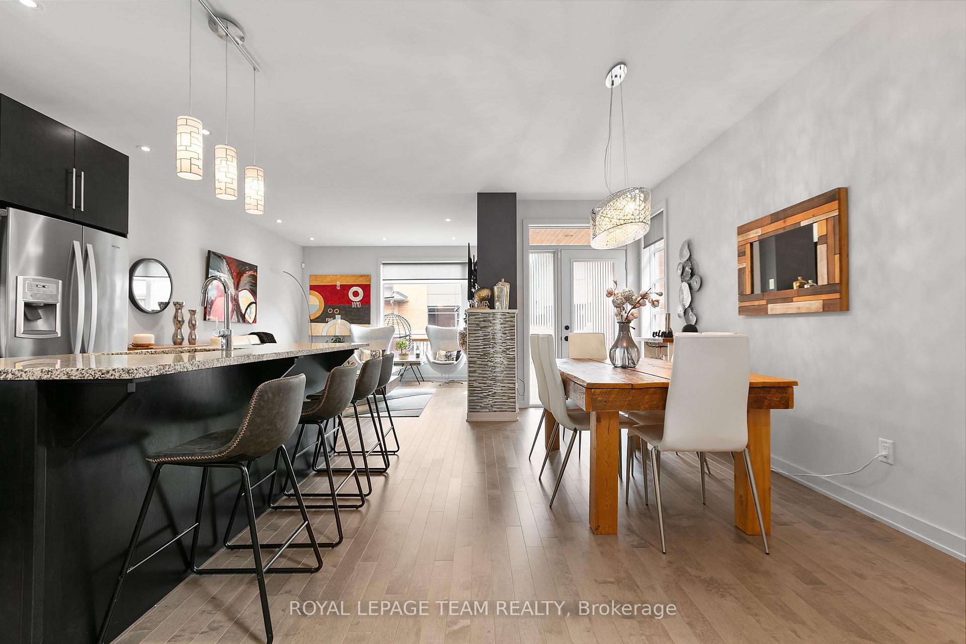 Photo 11 of 713 Guardian Grove, Ottawa, Riverside South/Gloucester Glen — HOMEH