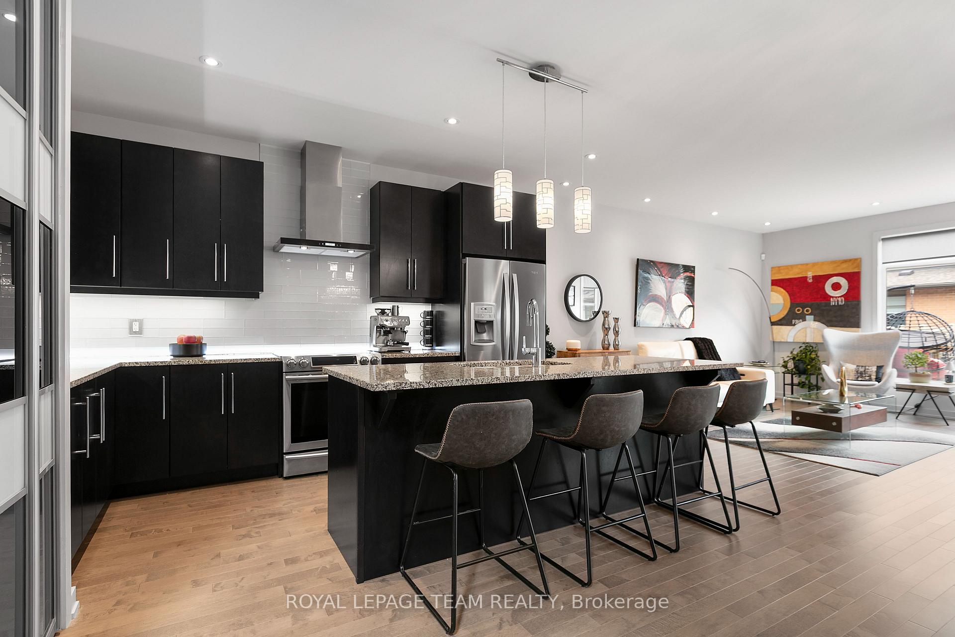 Photo 14 of 713 Guardian Grove, Ottawa, Riverside South/Gloucester Glen — HOMEH