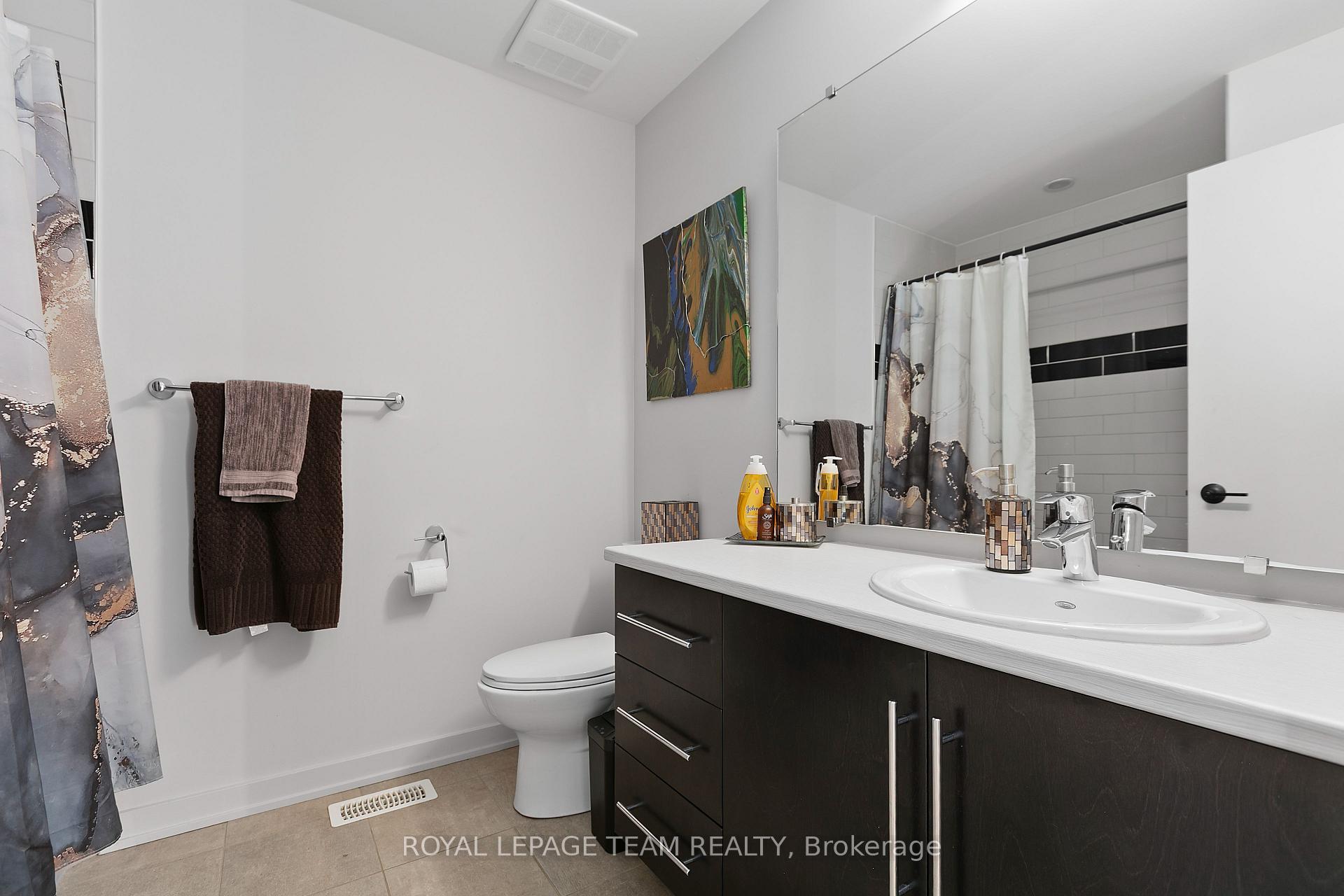 Photo 35 of 713 Guardian Grove, Ottawa, Riverside South/Gloucester Glen — HOMEH