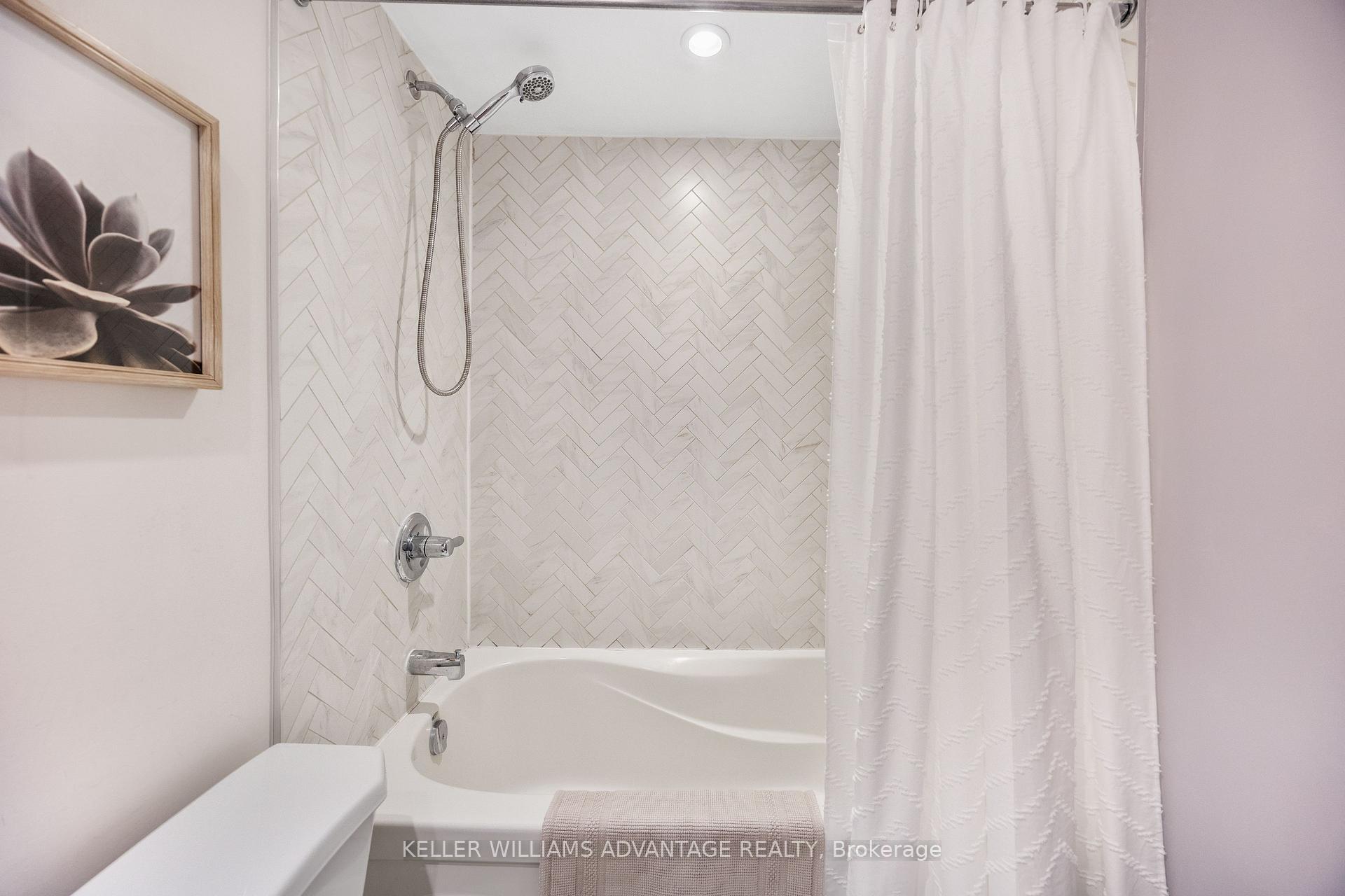 Photo 25 of 33 Florence Wyle Lane, Toronto, South Riverdale — HOMEH