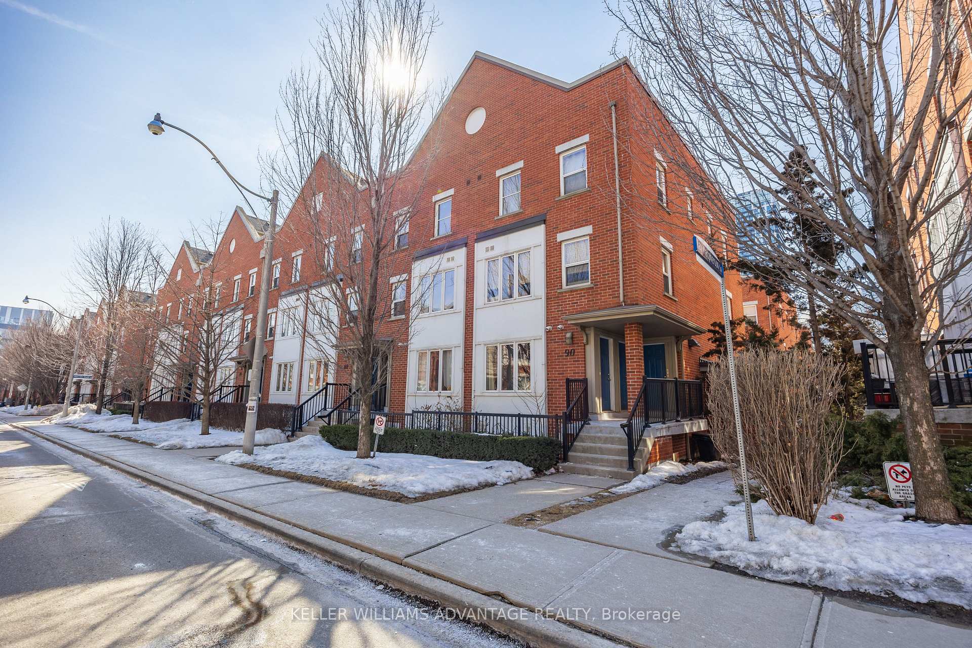 Photo 30 of 33 Florence Wyle Lane, Toronto, South Riverdale — HOMEH