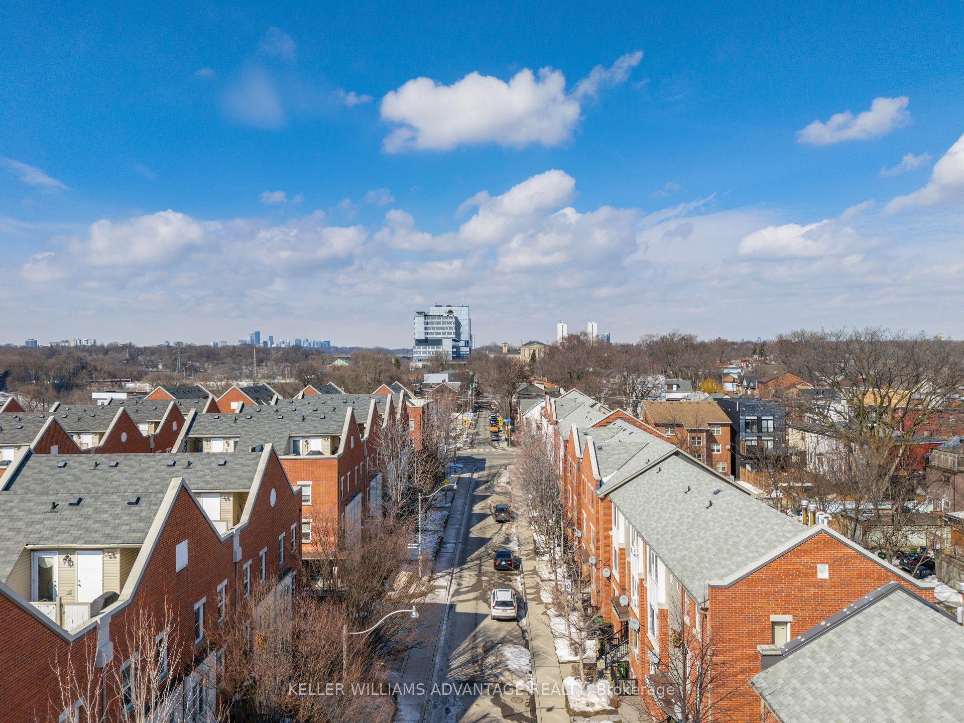 Photo 32 of 33 Florence Wyle Lane, Toronto, South Riverdale — HOMEH