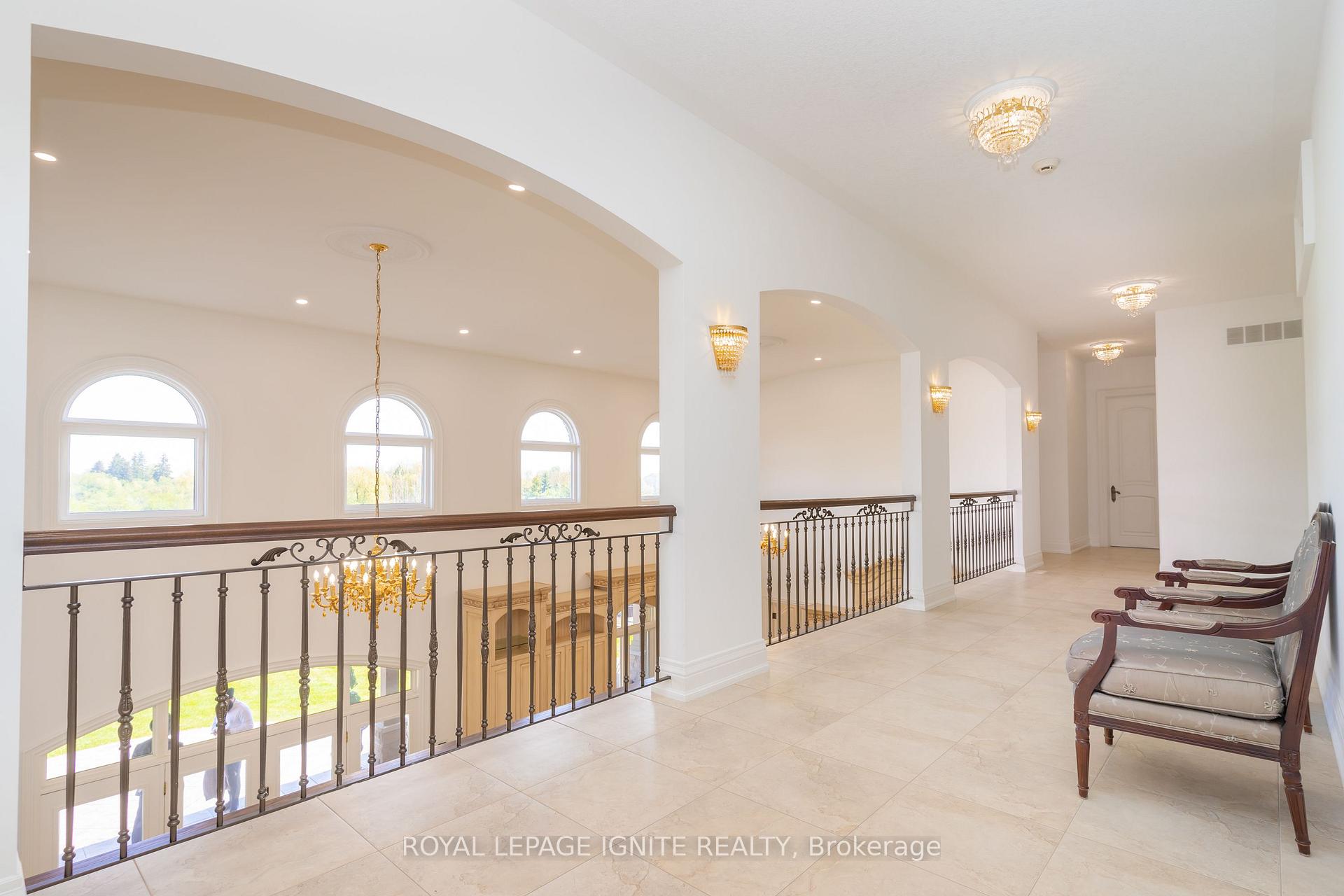 Photo 21 of 10 Everglade Drive, Brampton, Toronto Gore Rural Estate — HOMEH