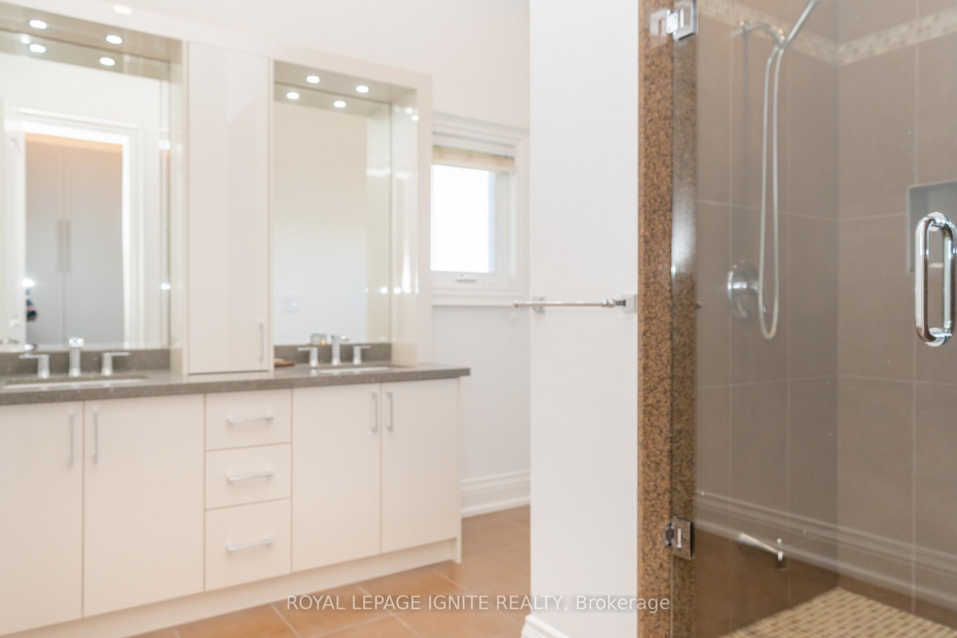 Photo 24 of 10 Everglade Drive, Brampton, Toronto Gore Rural Estate — HOMEH